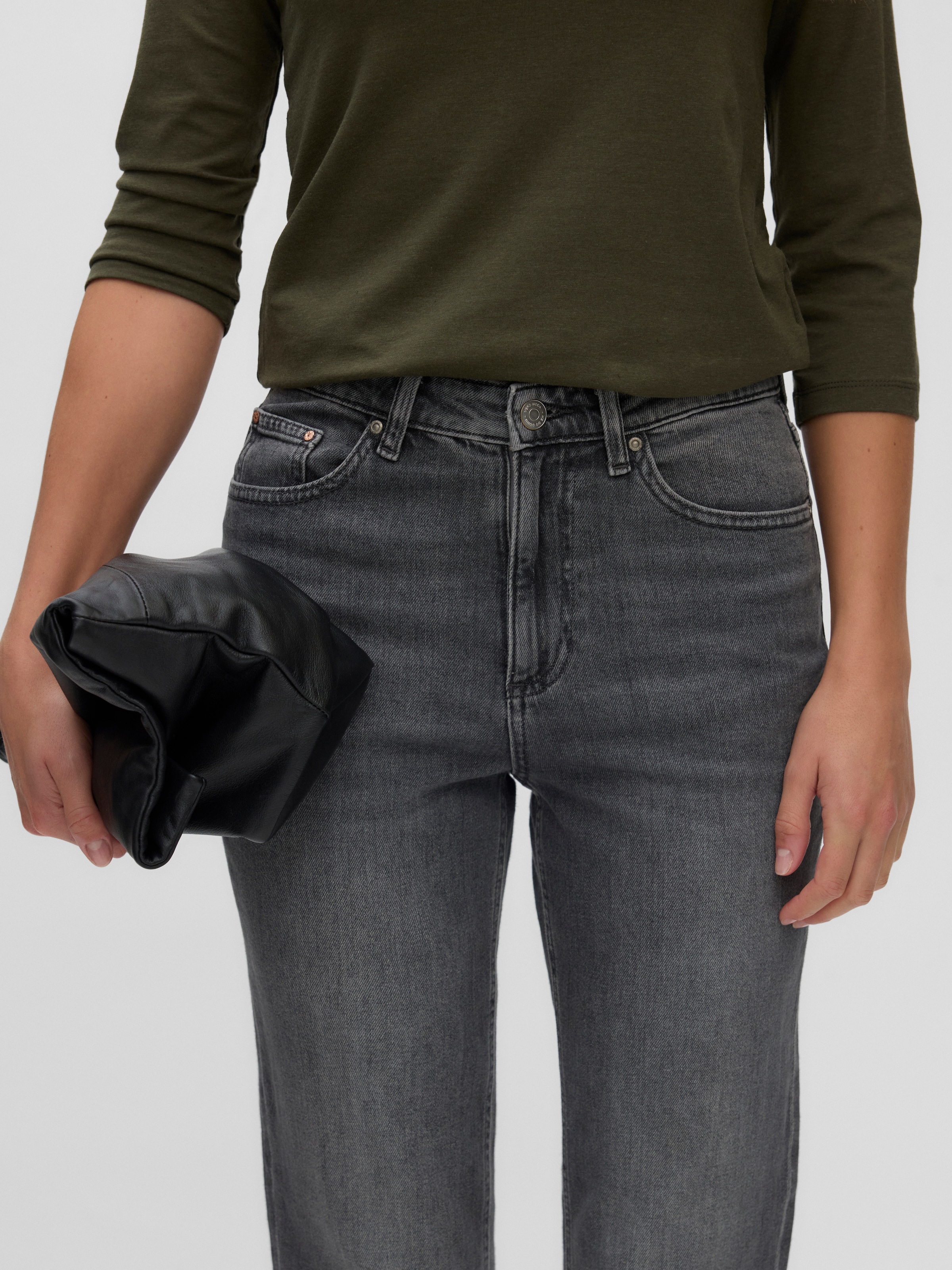 Vero Moda Jeans mom »VMNICKIE HR MOM JEANS BLACK MIX NOOS« Mélange de coton, taille haute, coupe ample