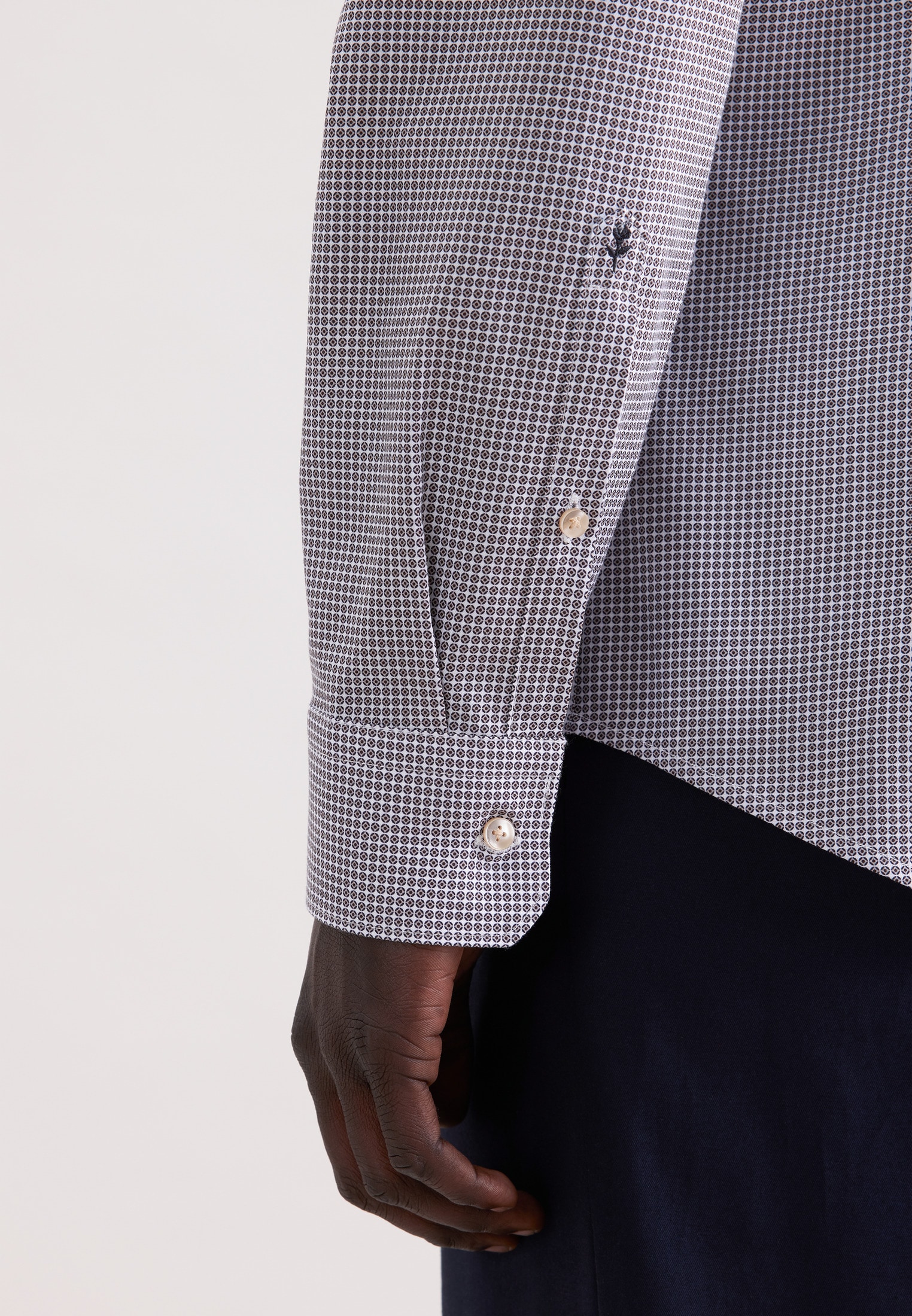 seidensticker Chemise d'affaires »Schwarze Rose« X-Slim 1/1 Kentkragen Druck