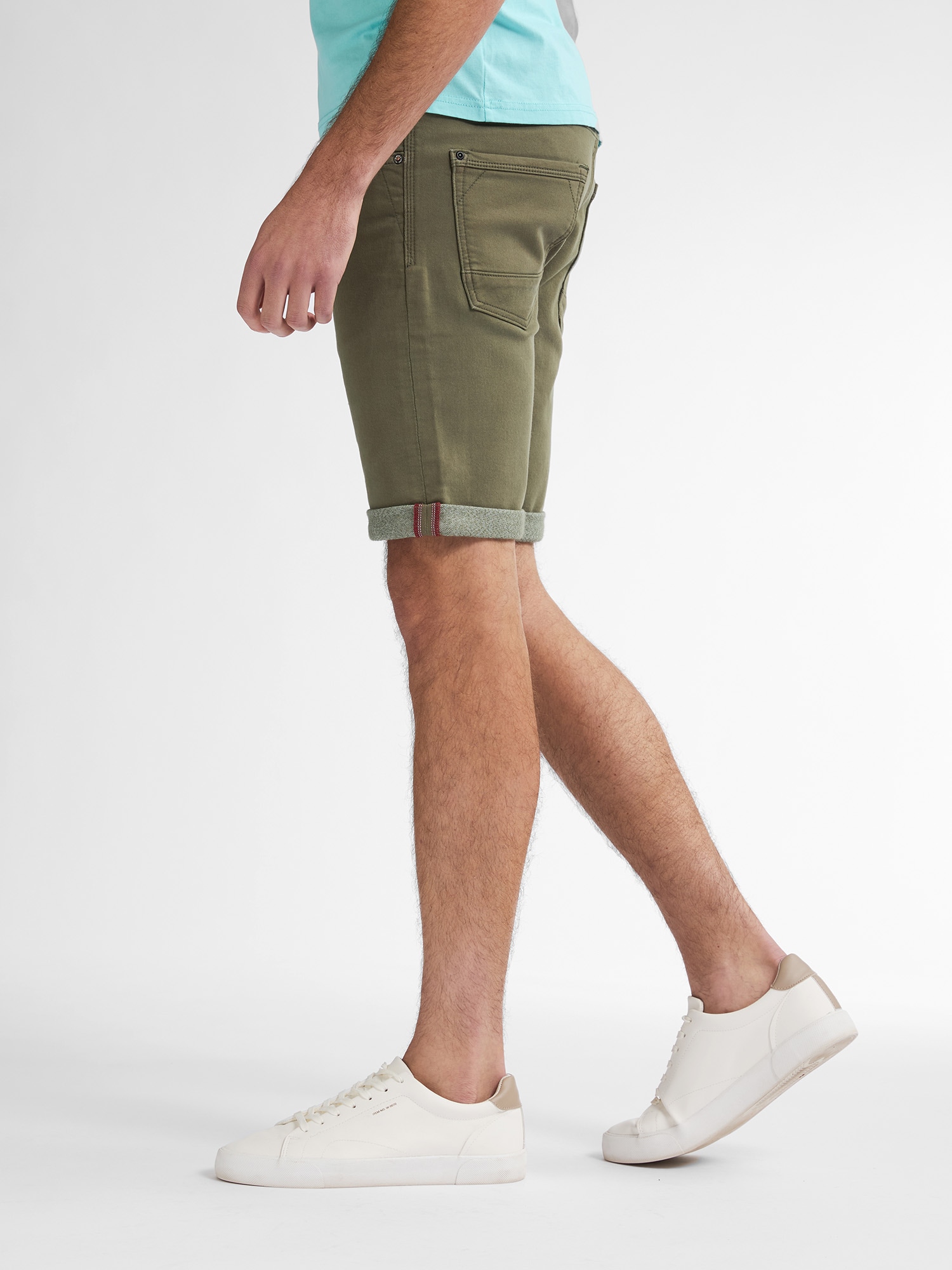 Petrol Industries Jeansshorts Sommerhose im Five-Pocket Style