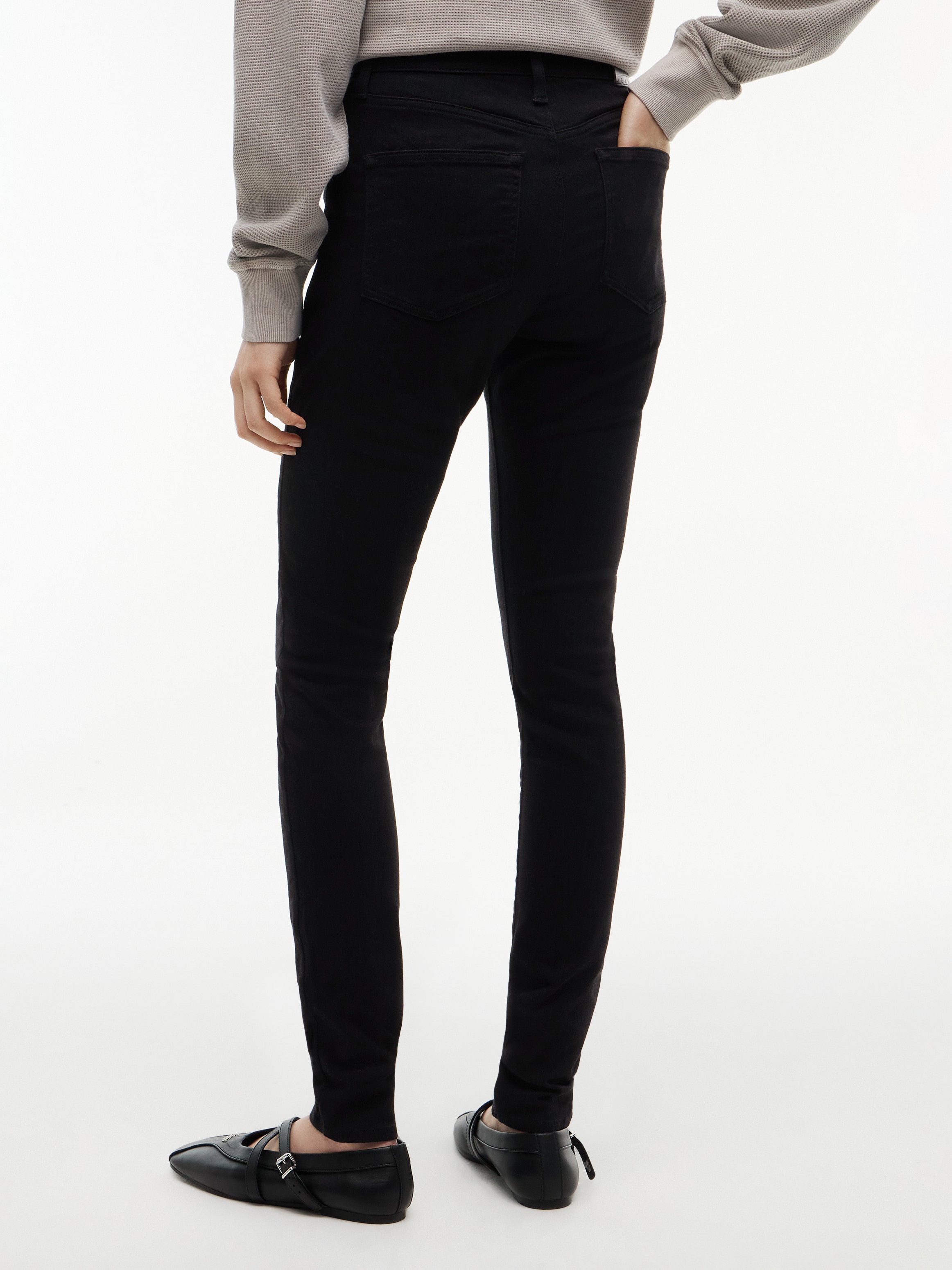 Tommy Jeans Skinny-fit-Jeans »Sylvia High Rise Skinny« Eng anliegende Denim Jeans mit hoher Leibhöhe
