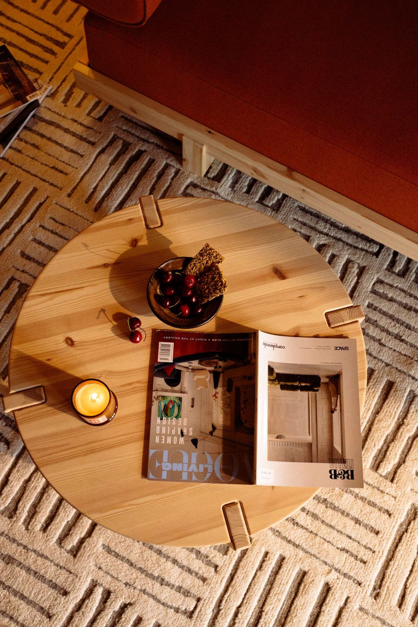 Karup Design Couchtisch »TUCK Coffee table round, Couchtisch, zeitloses Design, Made in Europe« Praktischer Stauraum, platzsparend, FSC®-zertifiziertem Massivholz