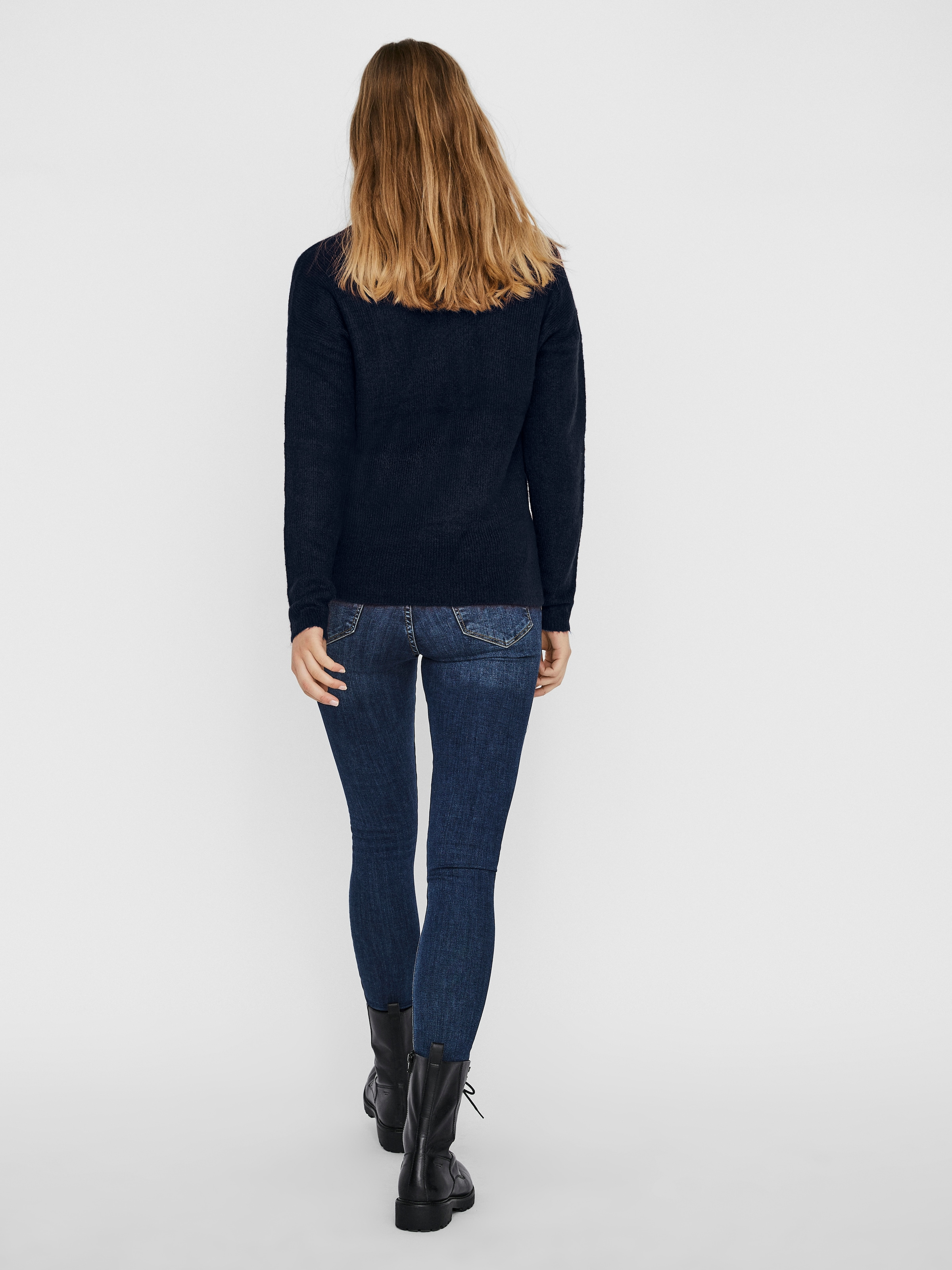 Vero Moda Pull col V »VMCREWLEFILE LS V-NECK BLOUSE NOOS« mélange de matières, coupe ample