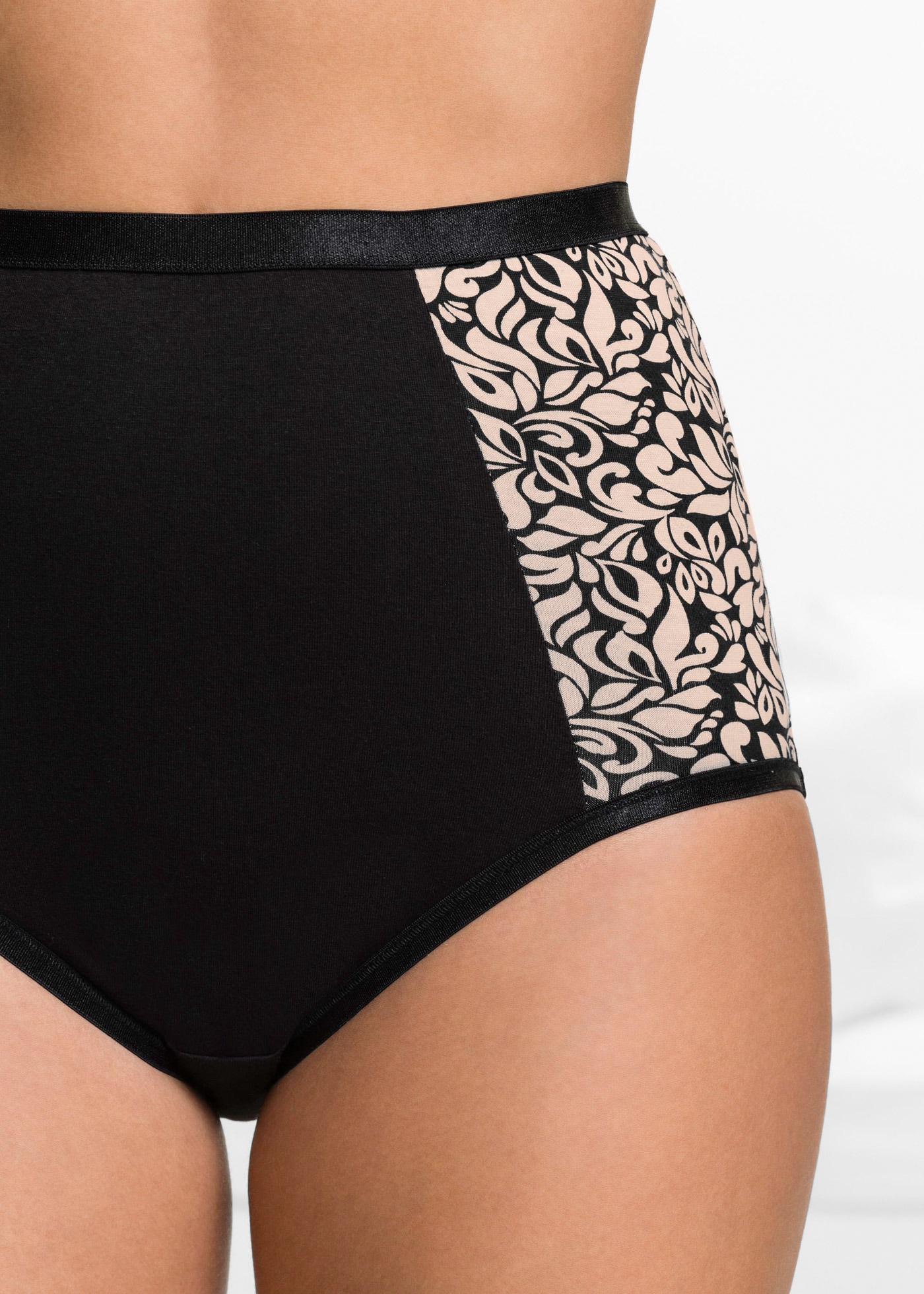 bonprix High-Waist-Slip Packung, 4 Stk. bequemer Schnitt, erhöhter Bund, bedruckte seitliche Einsätze