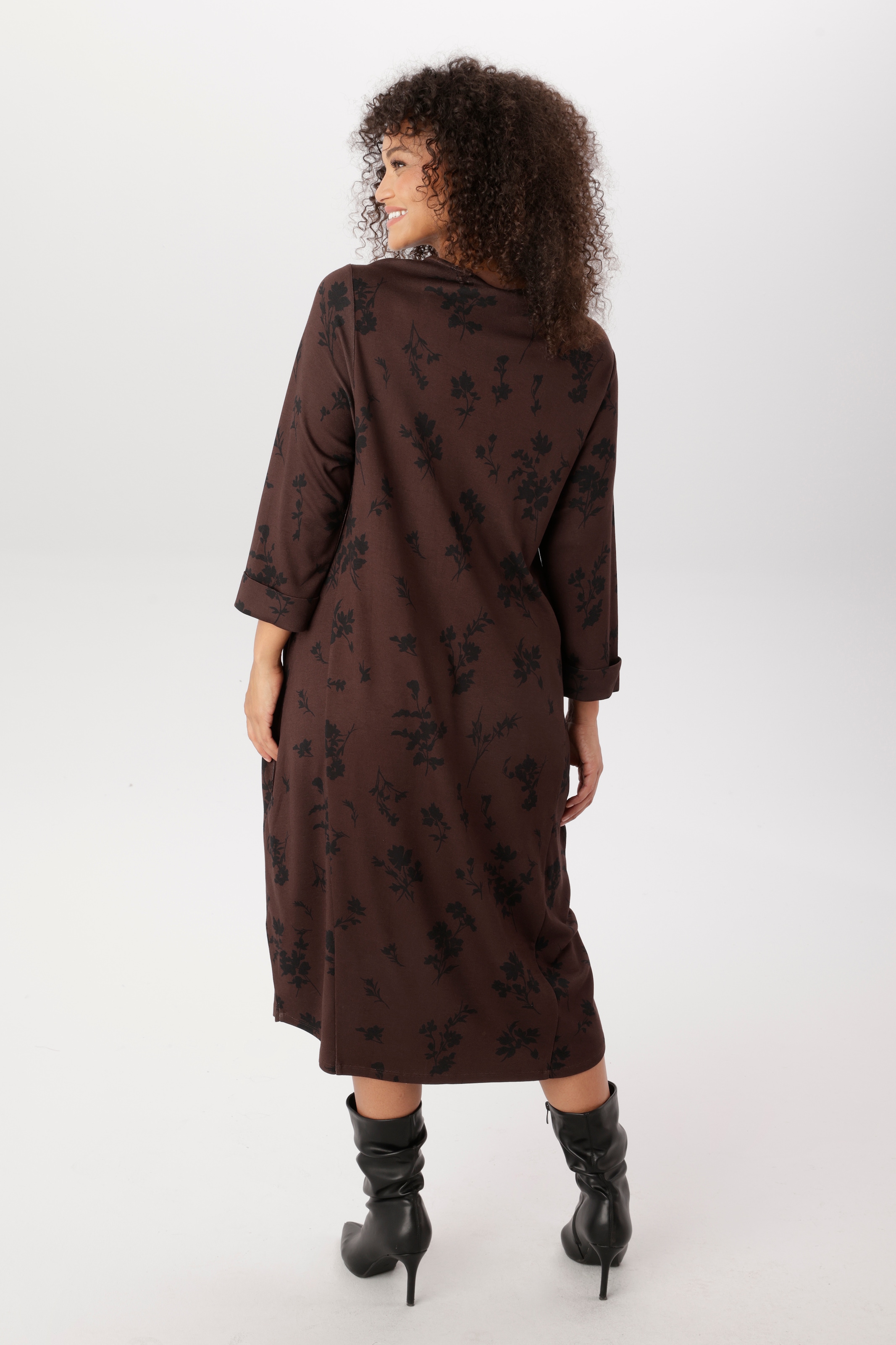 Aniston PLUS Robe en jersey imprimé de fleurs discrètes - NOUVELLE COLLECTION