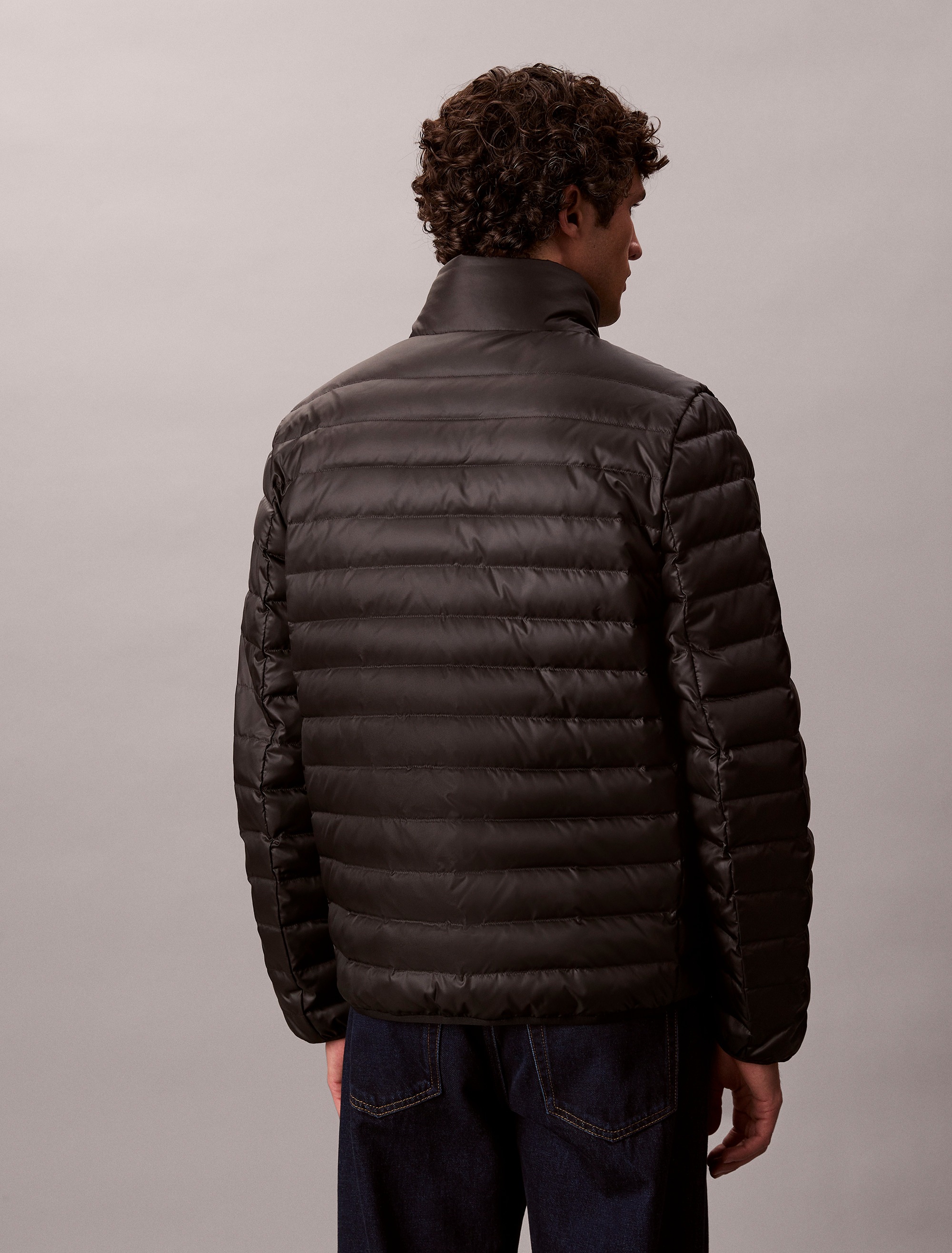 Calvin Klein Veste matelassée »LS LT WT NYLN CHNNLD« sans capuche avec encolure ronde