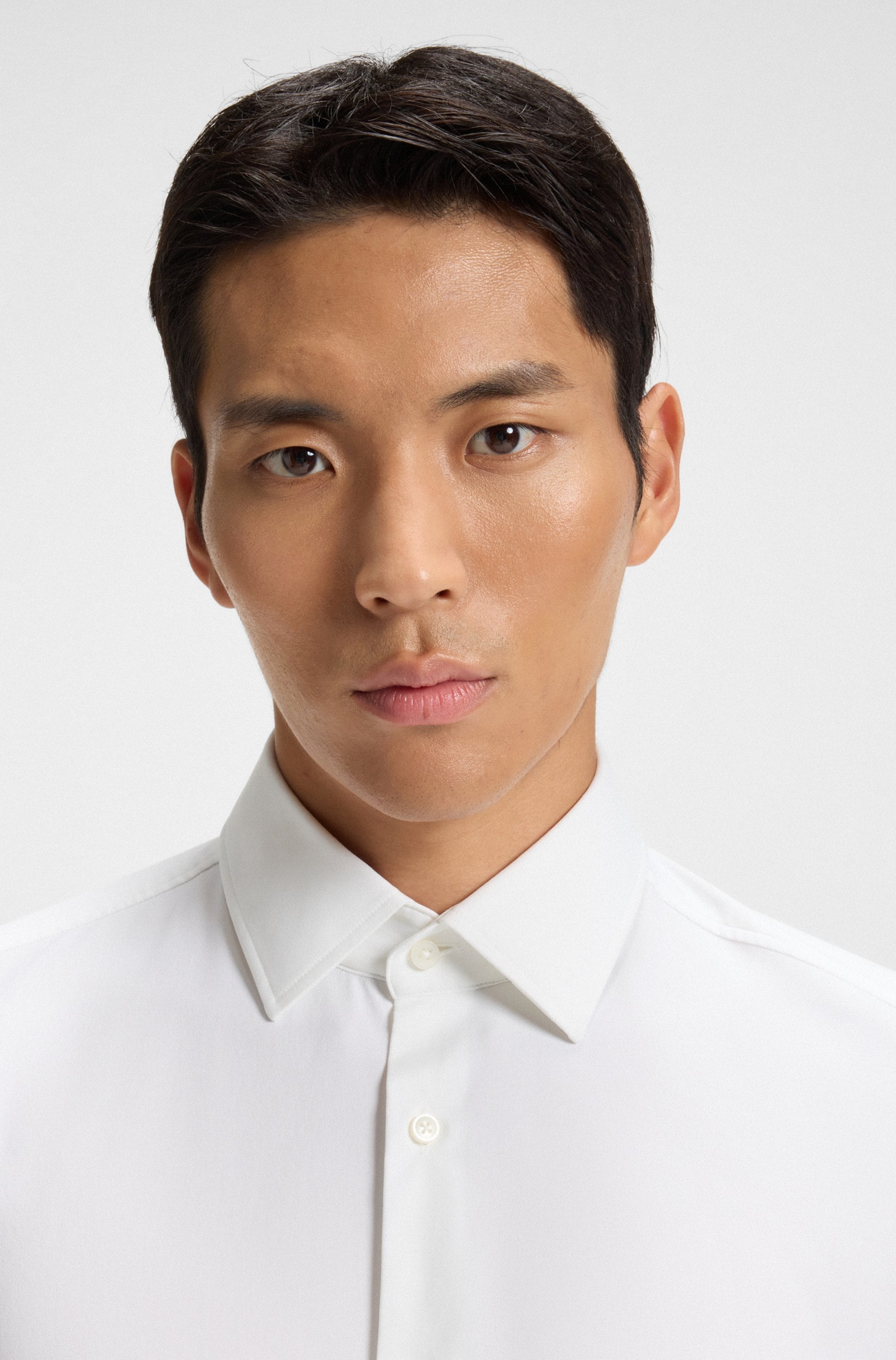BOSS Chemise d'affaires »HANK« Slim-Fit, aus funktionalem Stretch-Twill, Kentkragen