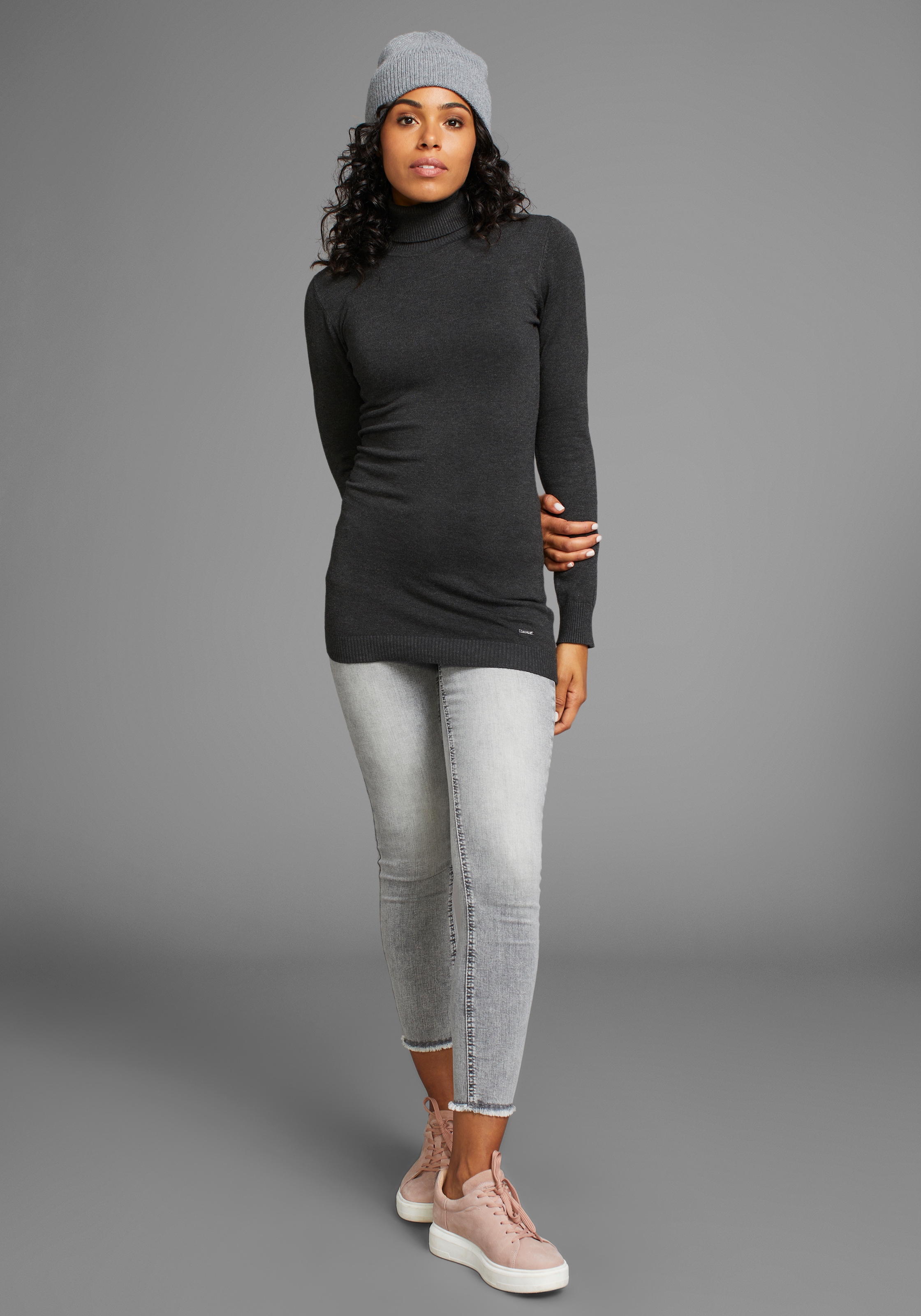 Laura Scott Pull à col roulé Feinstrick in figurbetonter Longform