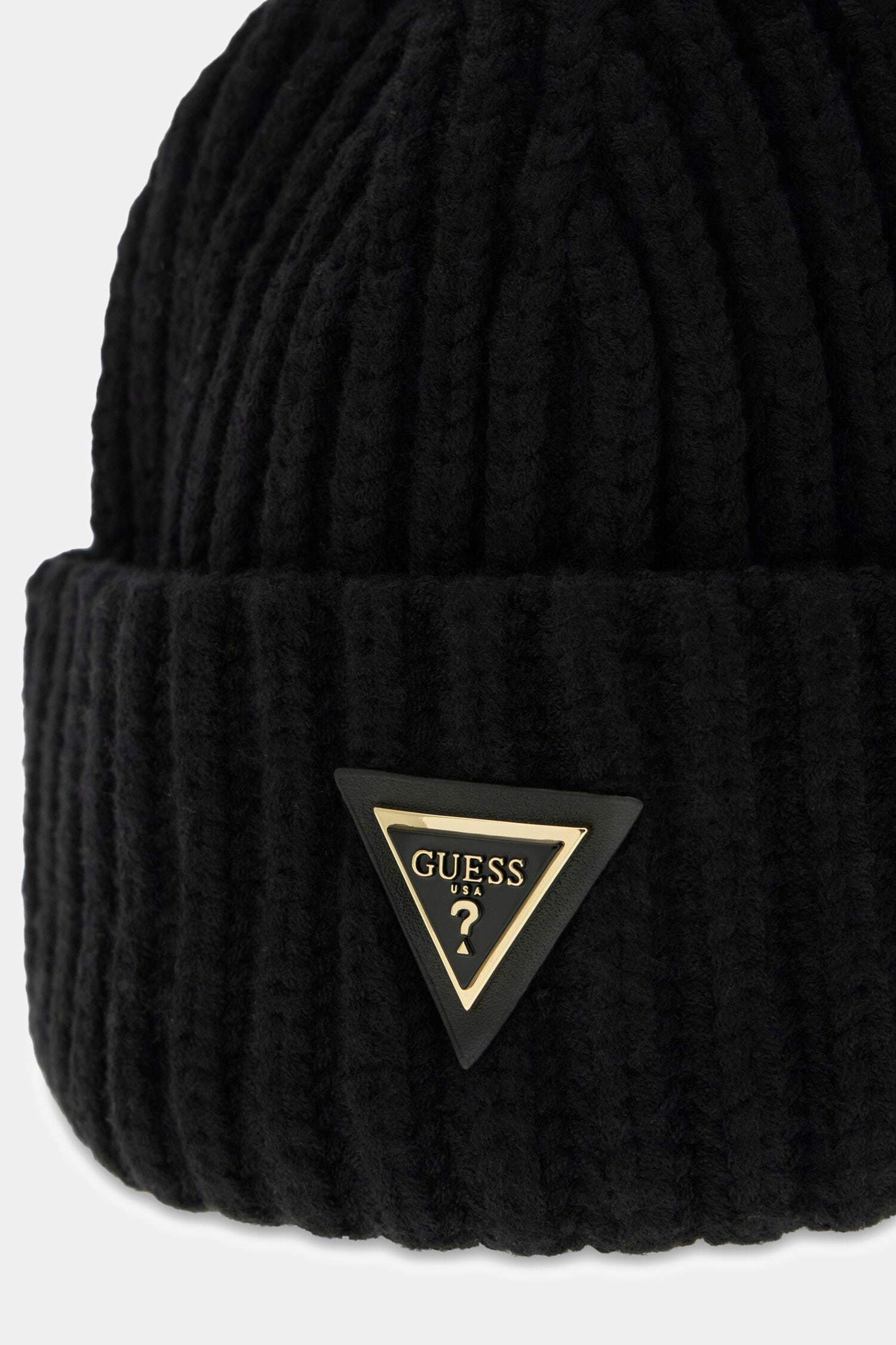 Guess Bonnet »NOELLE II KNITTED BEANIE« avec logo sur la couverture