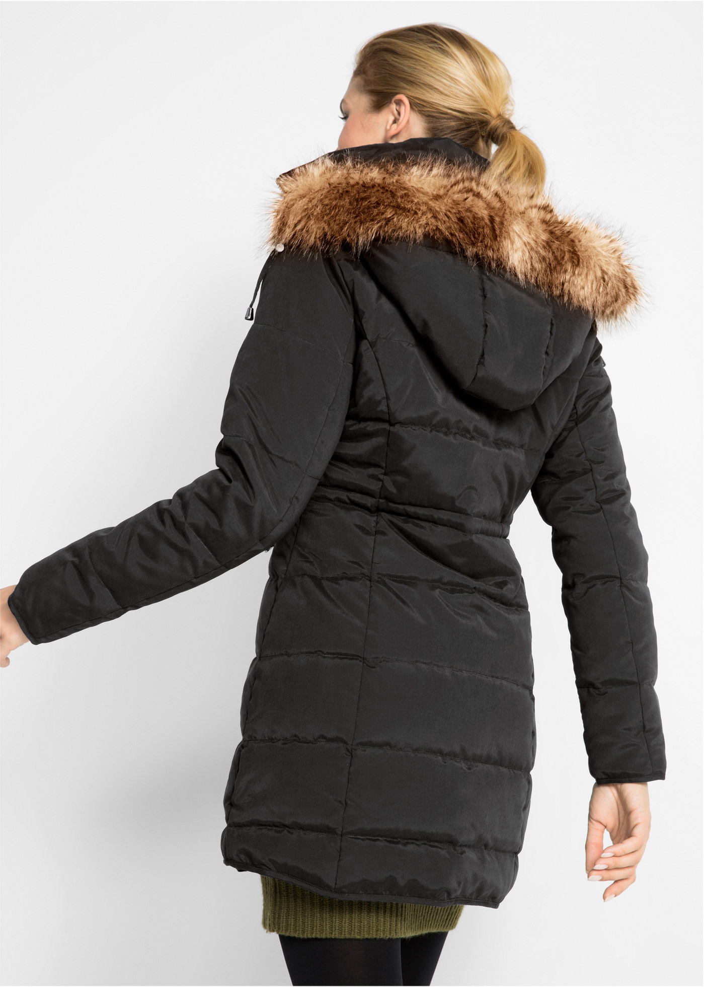 bonprix Veste matelassée »Steppjacke mit Kapuze, gefüttert« avec capuche Coupe régulière, avec capuche amovible à fausse fourrure