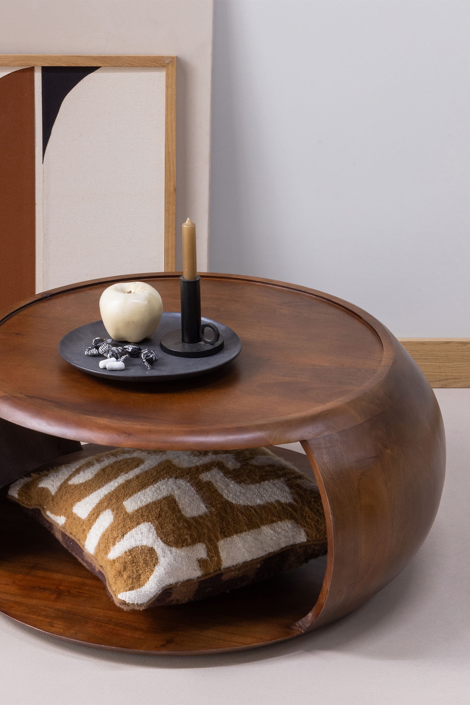 WOOOD Couchtisch »Cole mit Massivmangoholz und Aussparung B 72 x T 72 x H 36 cm« Organische Formgebung, Tragkraft 11,3 kg, für den Innenbereich