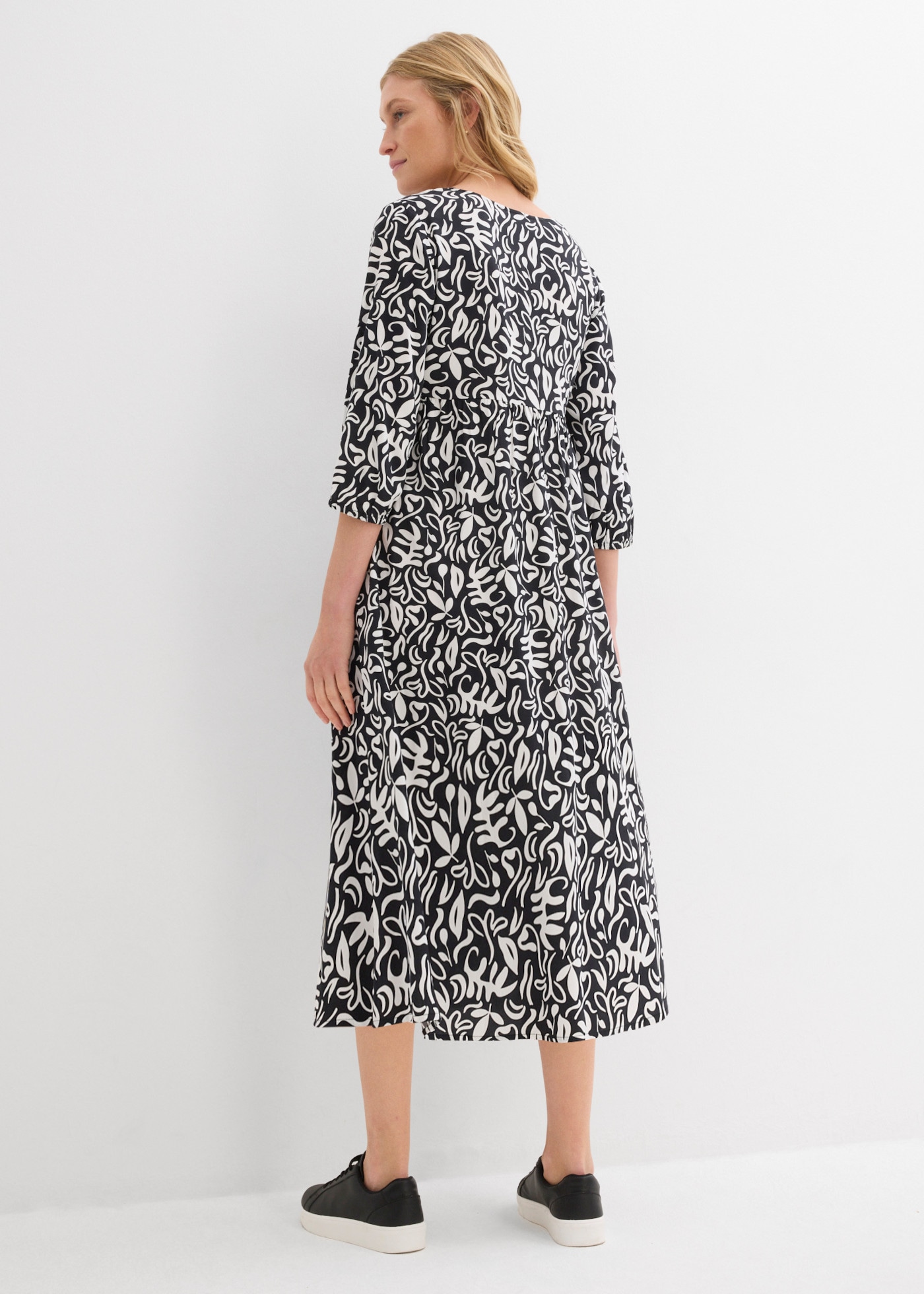 bonprix Midikleid aus Viskose, Midilänge, Regular Fit, mit Taschen
