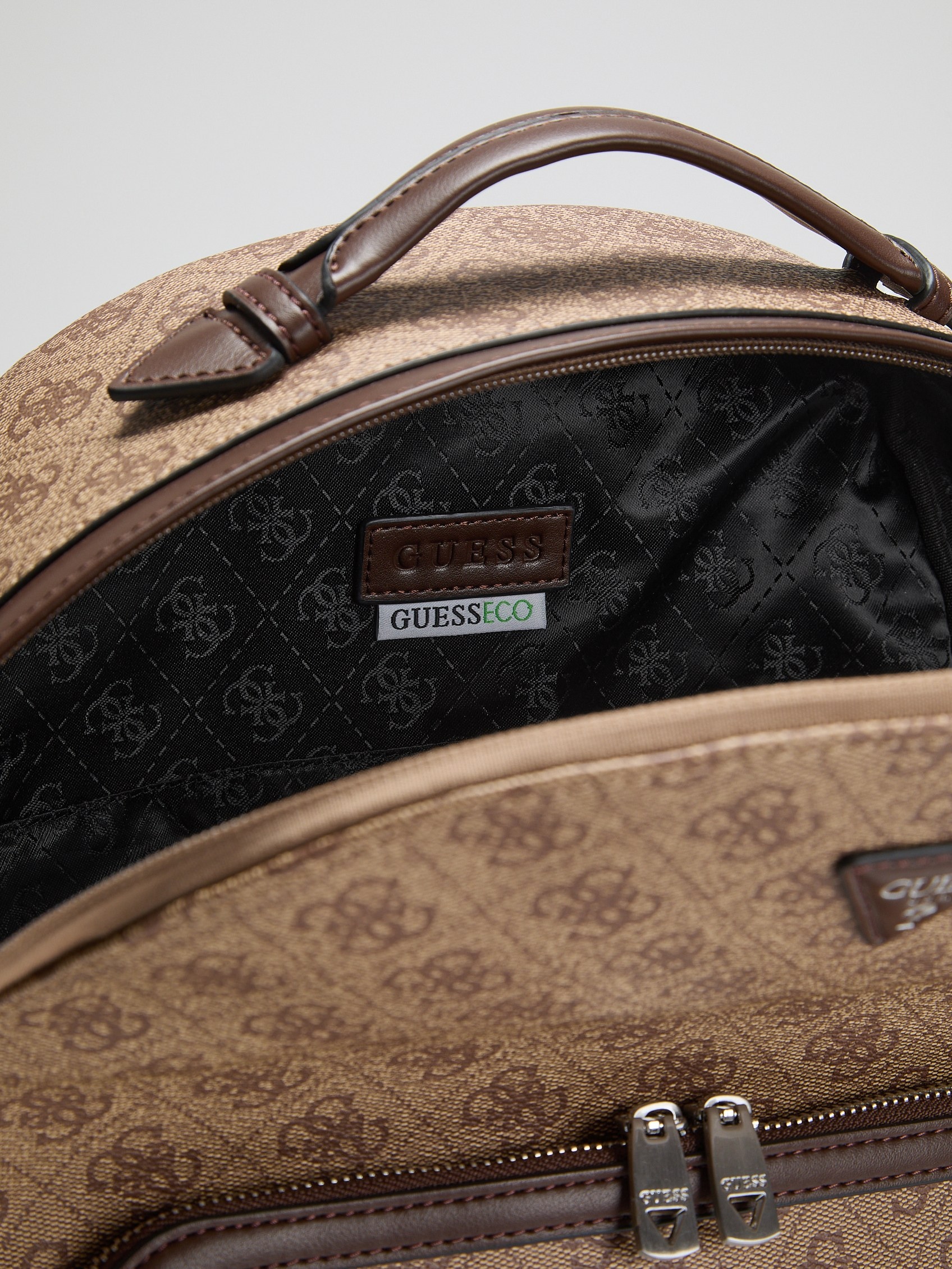 Guess Sac à dos »MILANO BACKPACK« Cityrucksack, Freizeitrucksack mit Reissverschluss-Vordertasche