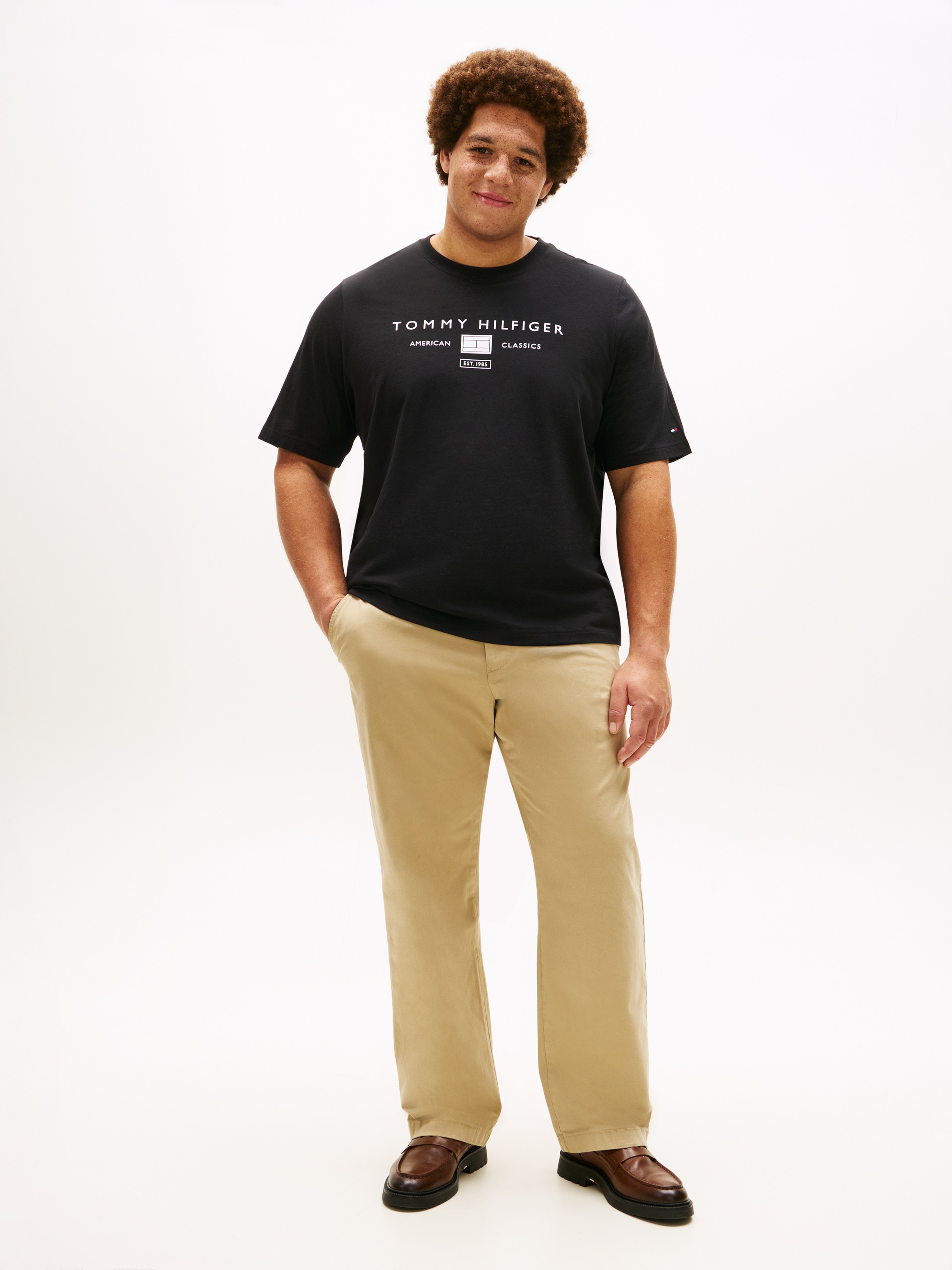 Tommy Hilfiger Big & Tall T-shirt »BT-BRAND LOVE MONO STACK« Grandes tailles, en jersey avec logo, coupe normale