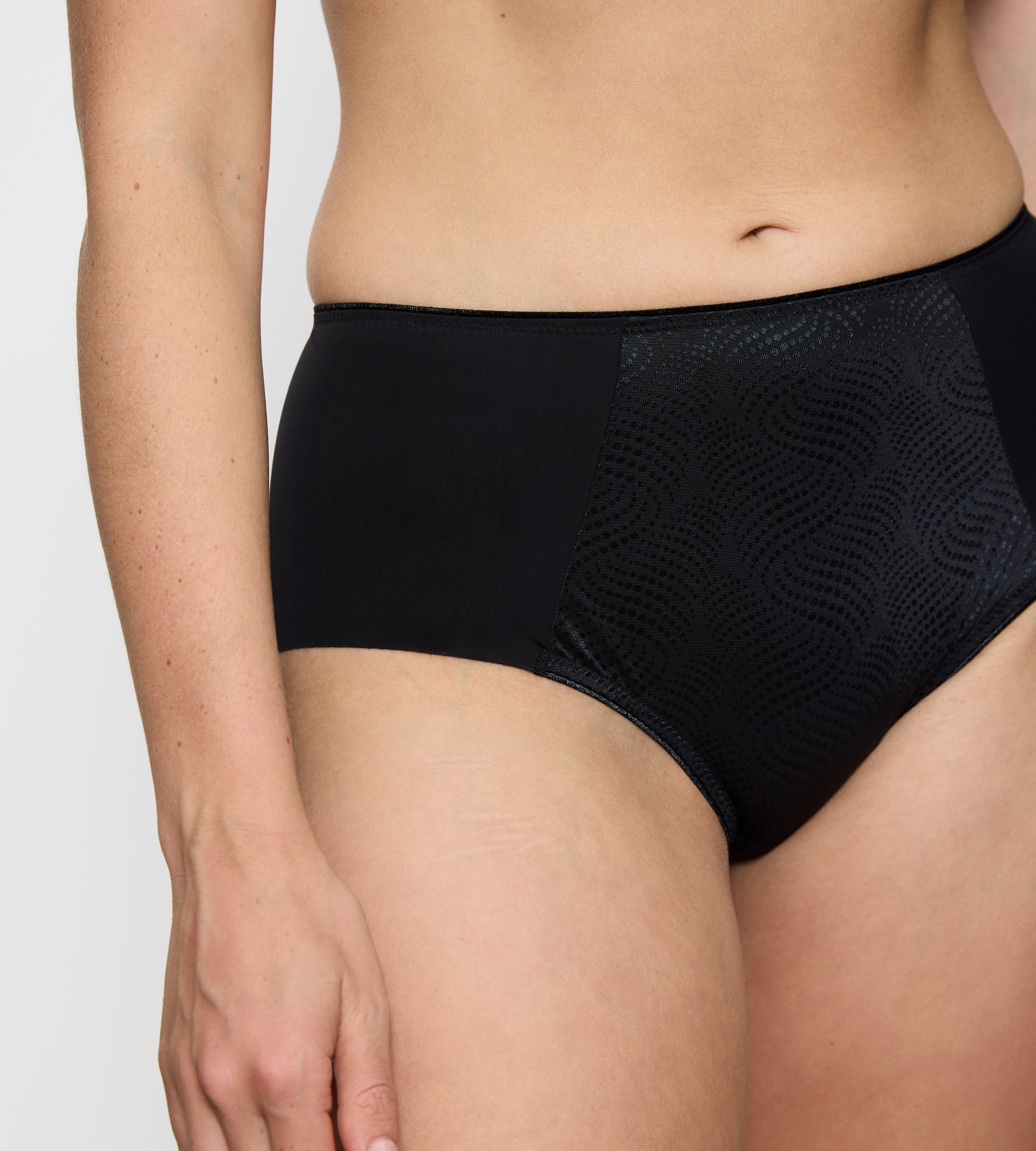 Triumph Hipster »Essential Minimizer« Motif jacquard brillant, microfibre, large partie latérale