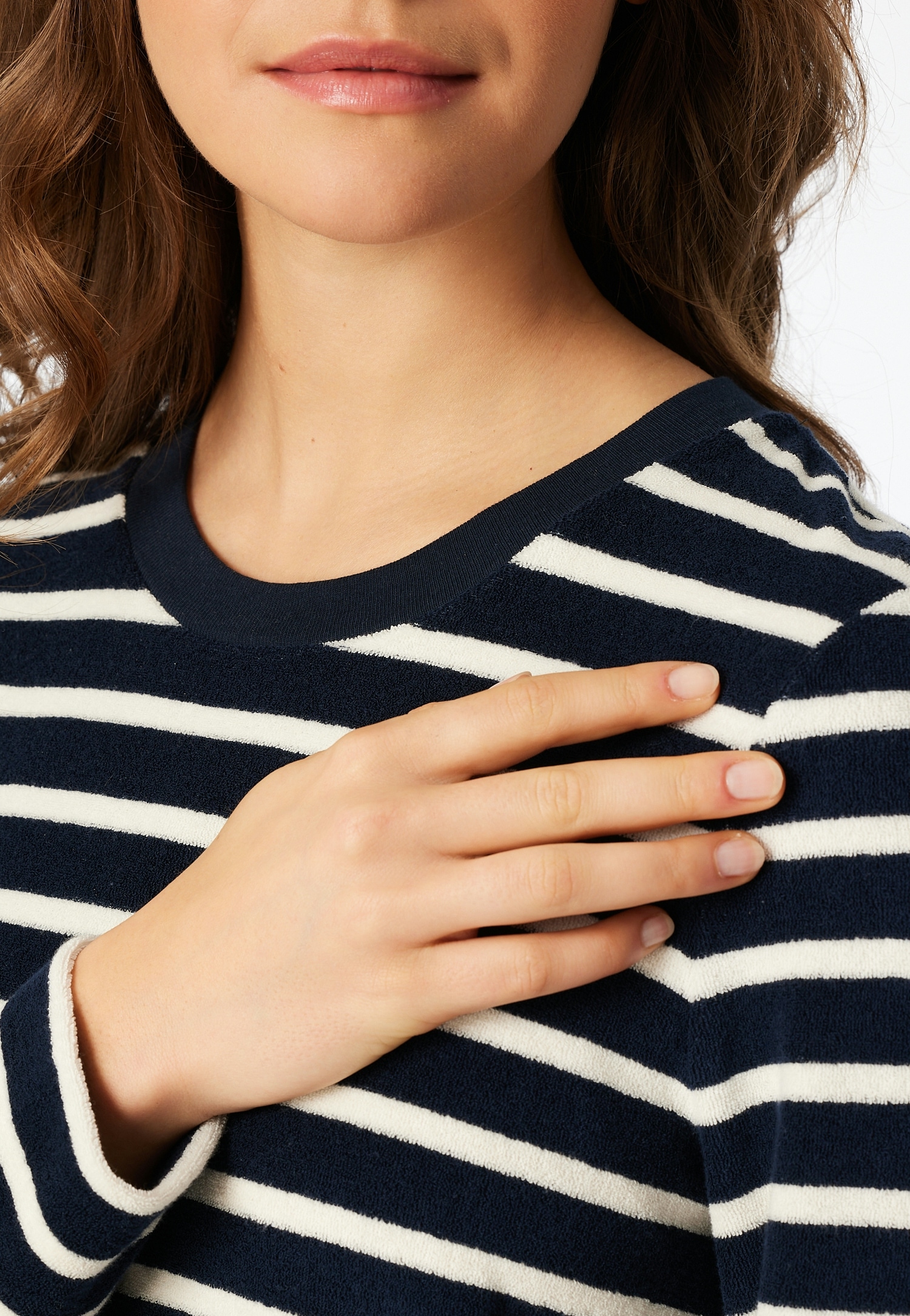 Schiesser Pyjama »Casual Essentials« 2 pièces wärmende Frottee-Qualität, Rundhalsausschnitt, langärmelig