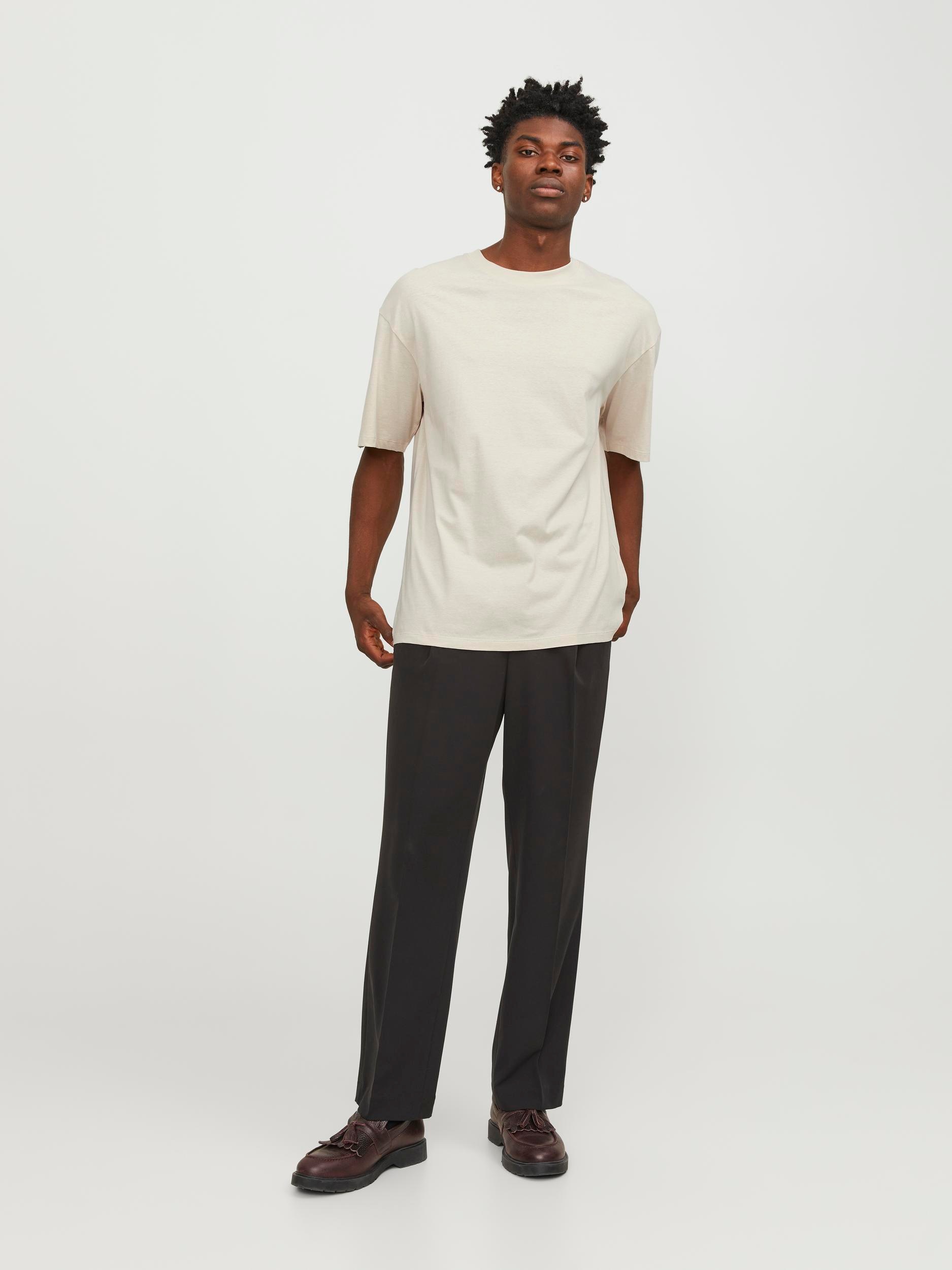 Jack & Jones Oversize-Shirt »JJEBRADLEY Oversize T-Shirt mit klassischem Rundhalsausschnitt« mit gekämmten Jersey