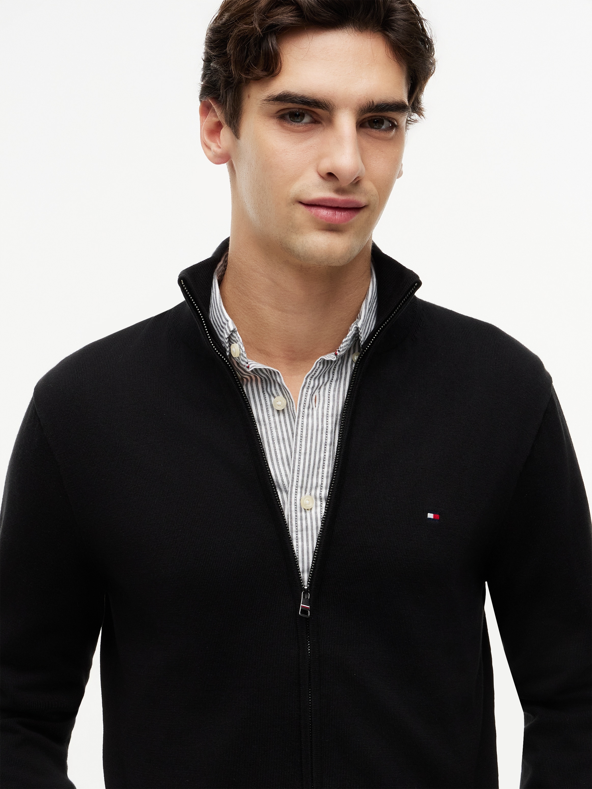 Tommy Hilfiger Strickjacke »ESSENTIAL COTTON ZIP THRU« mit Logostickerei