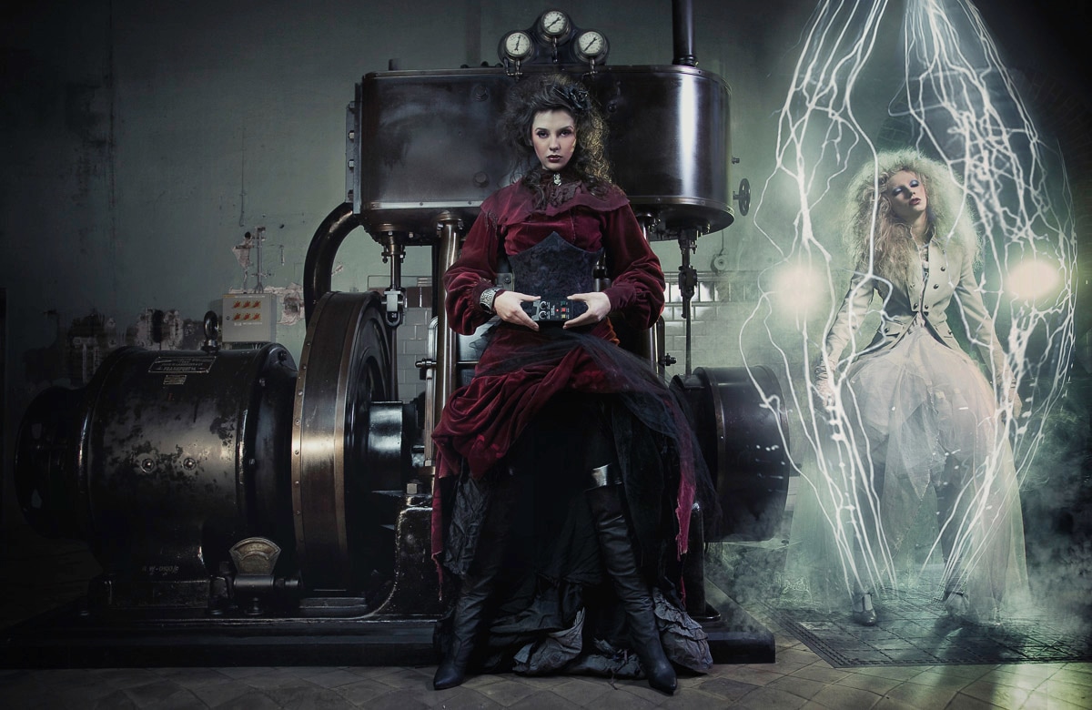 Papermoon Papier peint photo »LABOR-FRAUEN FANTASIE SURREAL TRAUM KUNST MASCHINE XXL«