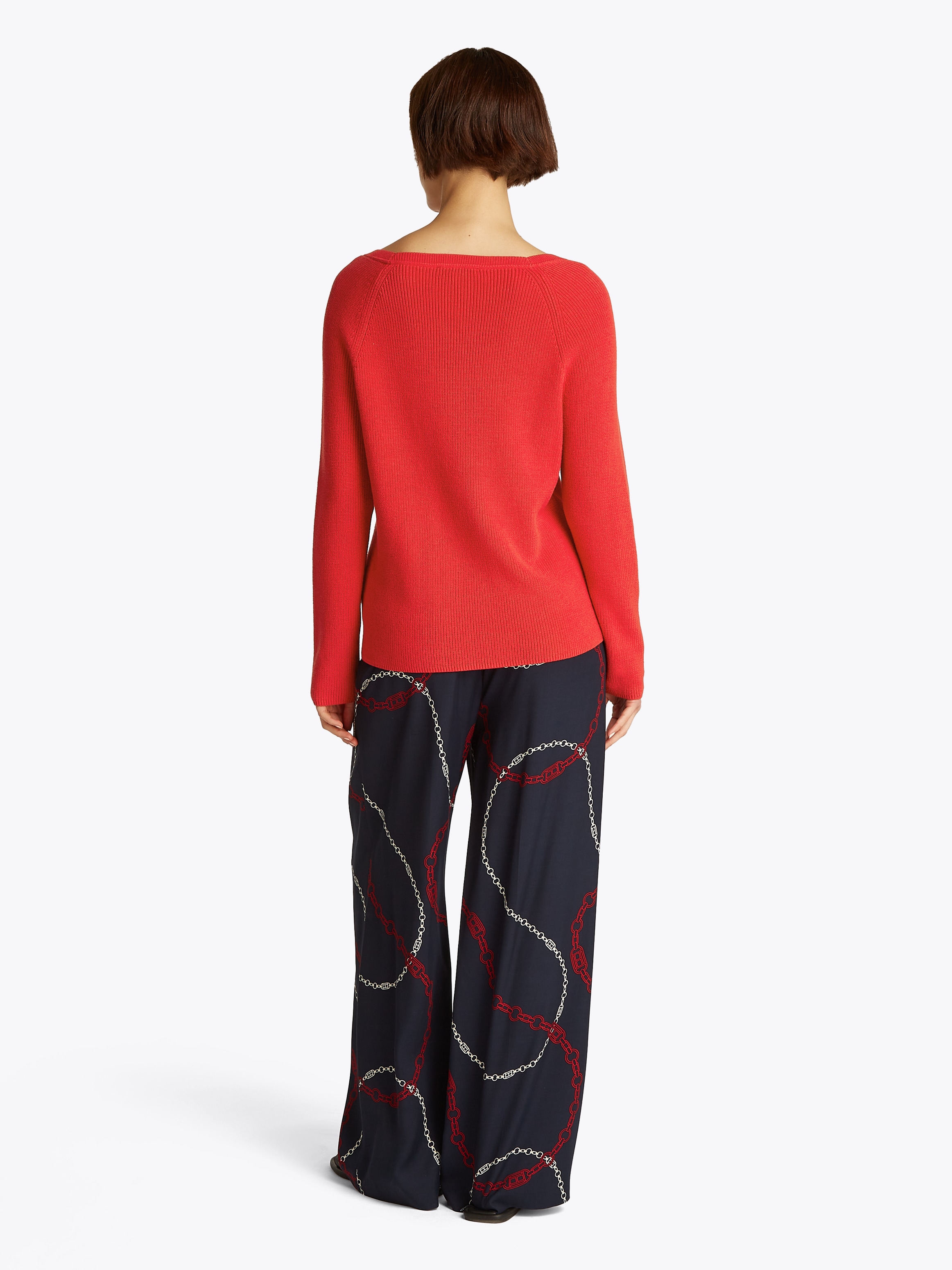 Tommy Hilfiger Strickpullover »CO CARDI FINE GG LS BOAT-NK SWT«, mit Raglanärmel, Logostickerei