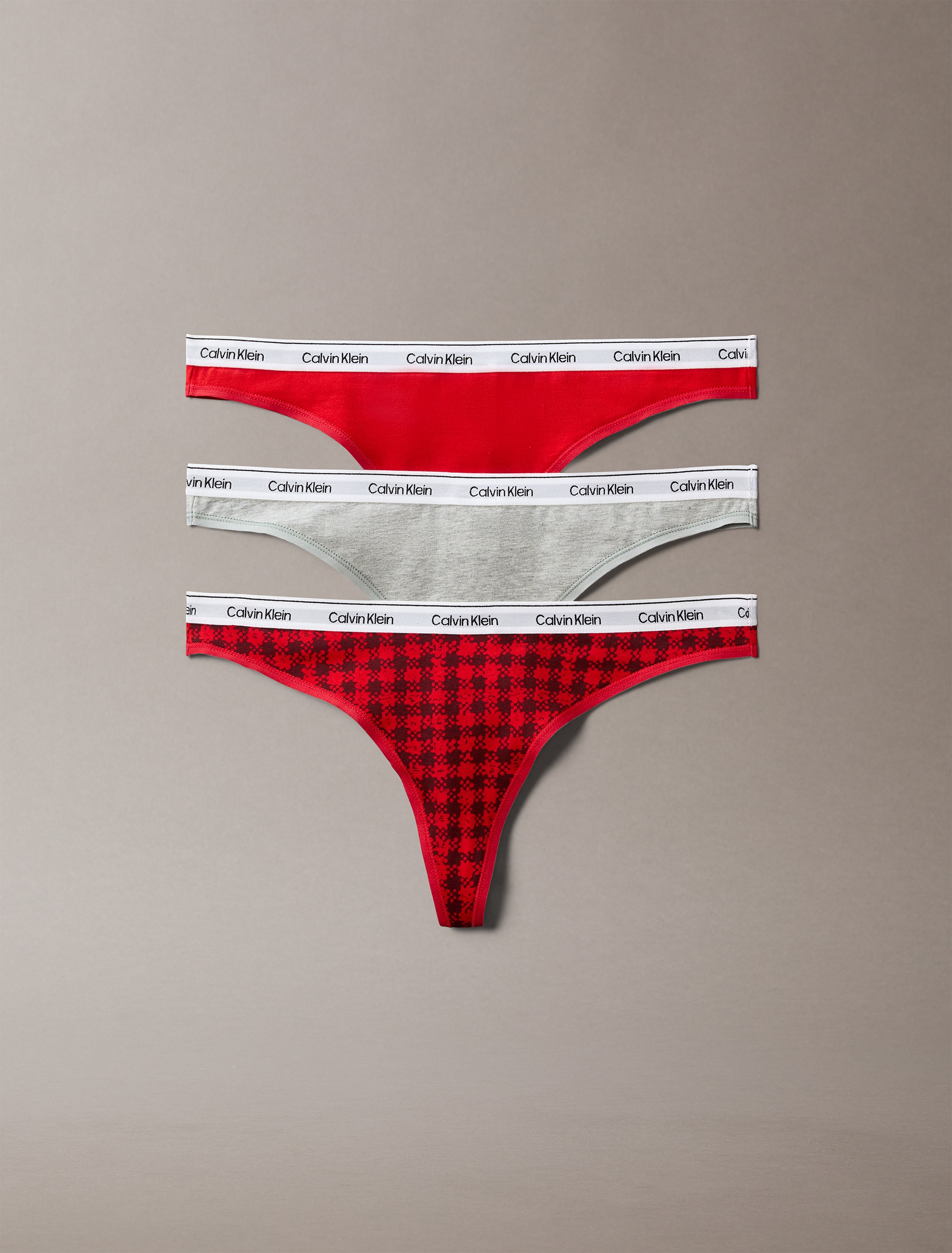 Calvin Klein Underwear String »3 PACK THONG (LOW-RISE)« Packung, 3er-Pack, 3 Stk. mit Logobund