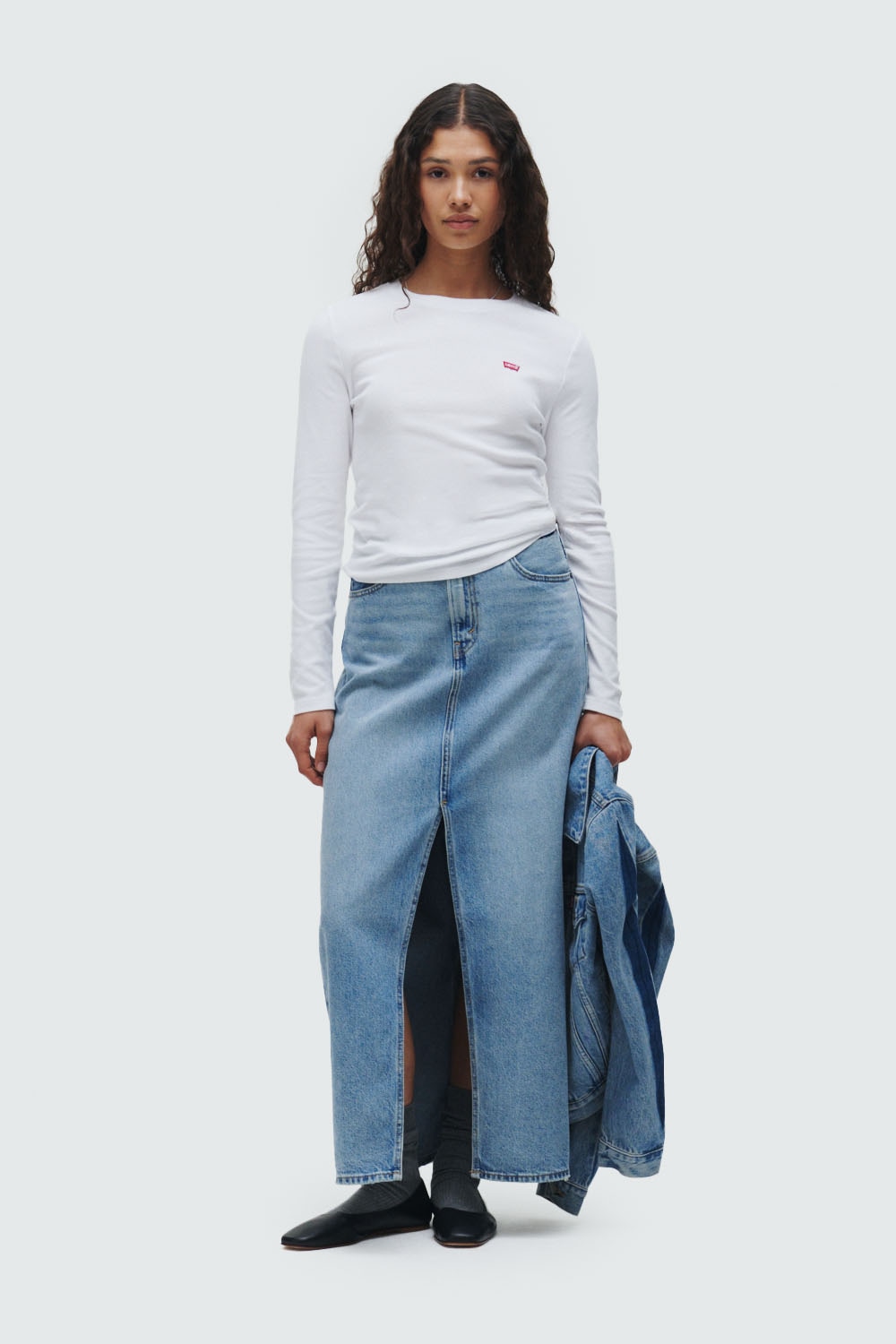 Levi's® Langarmshirt »ESSENTIAL HM LS TEE«, mit Logo Stickerei