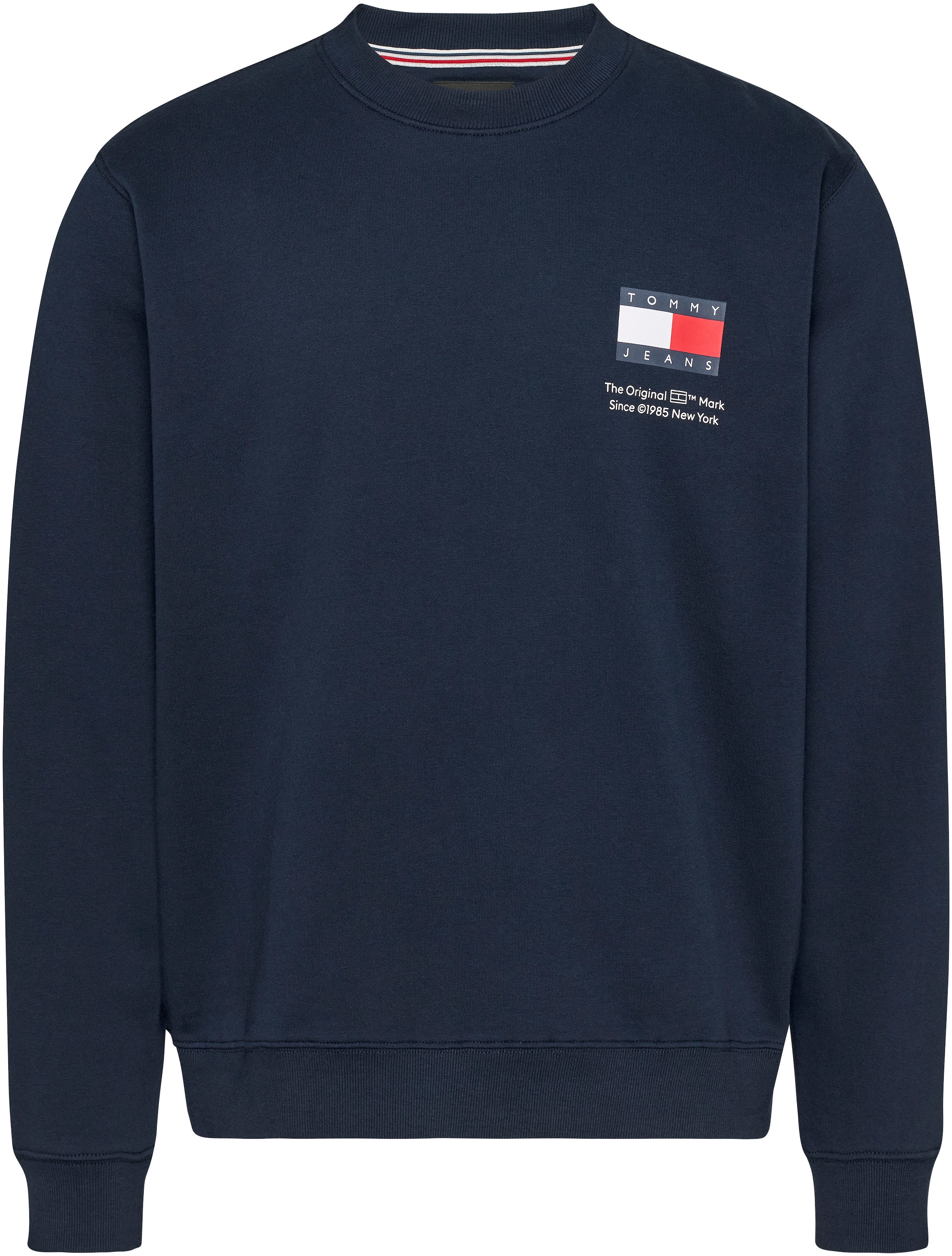 Tommy Jeans Sweatshirt »TJM REG ESSENTIAL FLAG CNECK EXT«, Rundhals-Sweatshirt mit Logo