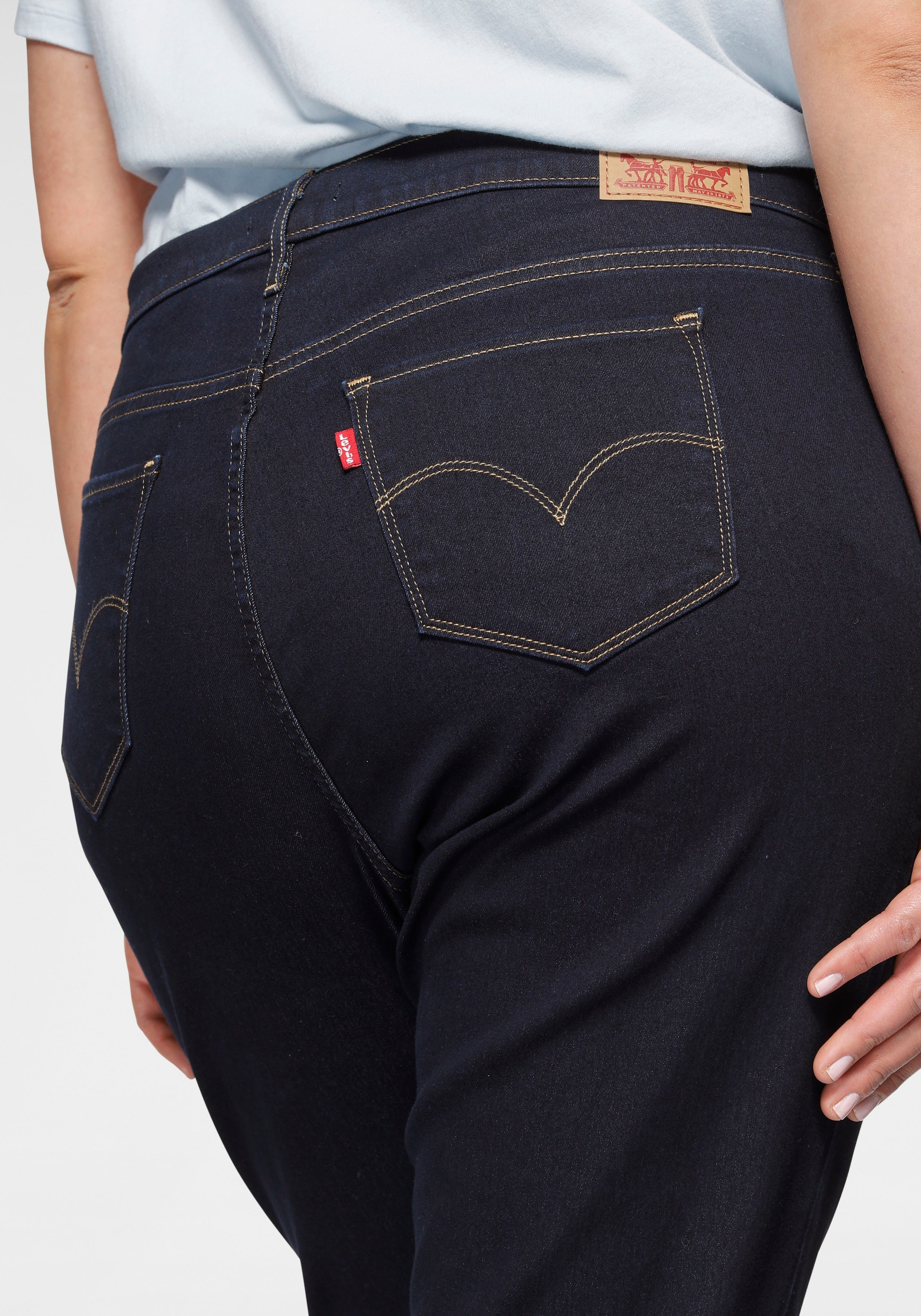 Levi's® Plus Straight-Jeans »314 Shaping Straight«, in Baumwoll-Stretch