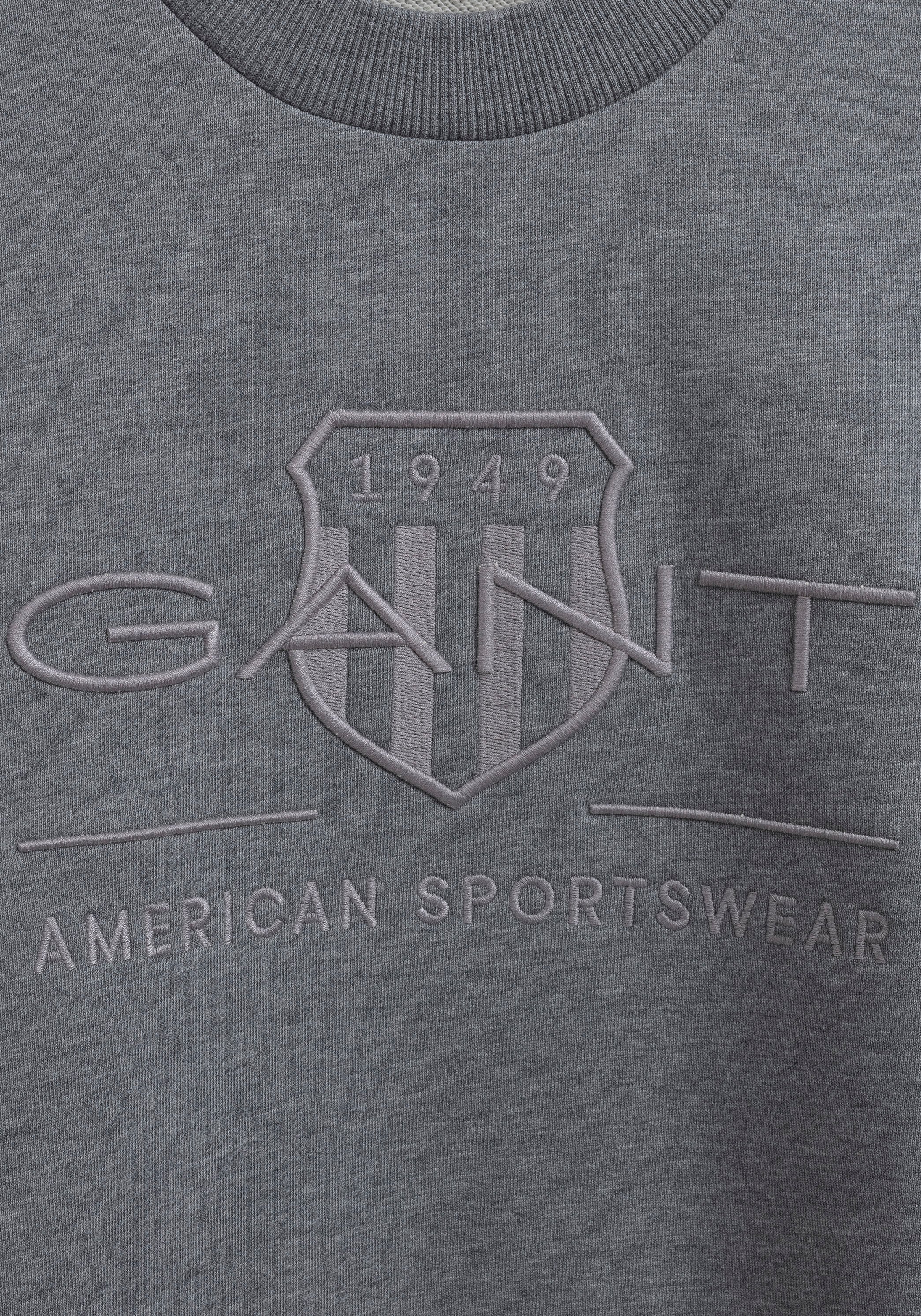 Gant Sweatshirt »D1. TONAL ARCHIVE SHIELD C-NECK«, mit Logostickerei auf der Brust