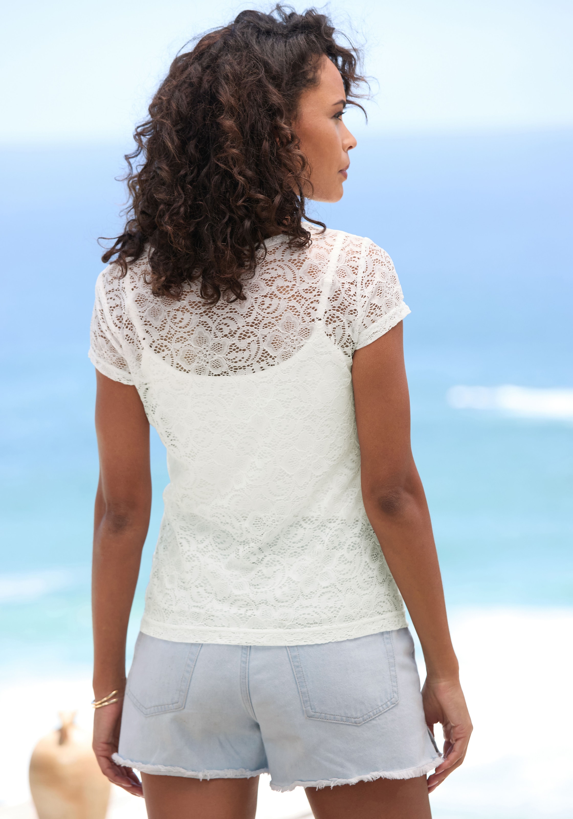 LASCANA Spitzenshirt, (Packung, +Top), mit Blumenmuster