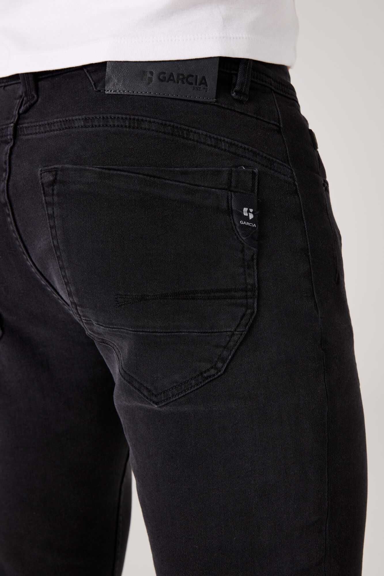 Garcia 5-Pocket-Jeans »Rocko«, in verschiedenen Waschungen