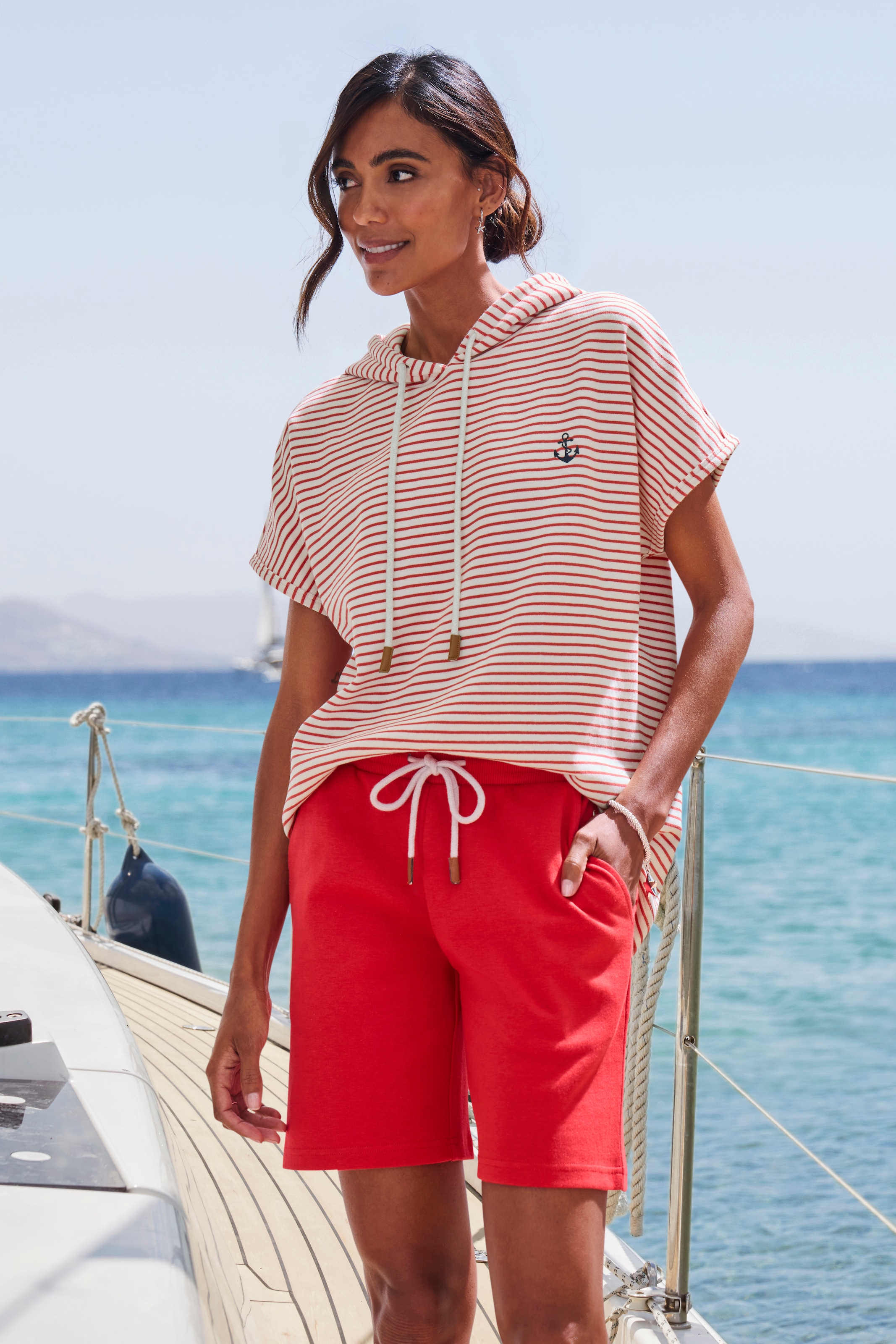H.I.S Shorts, mit Kordelzug und Stickerei, Loungewear