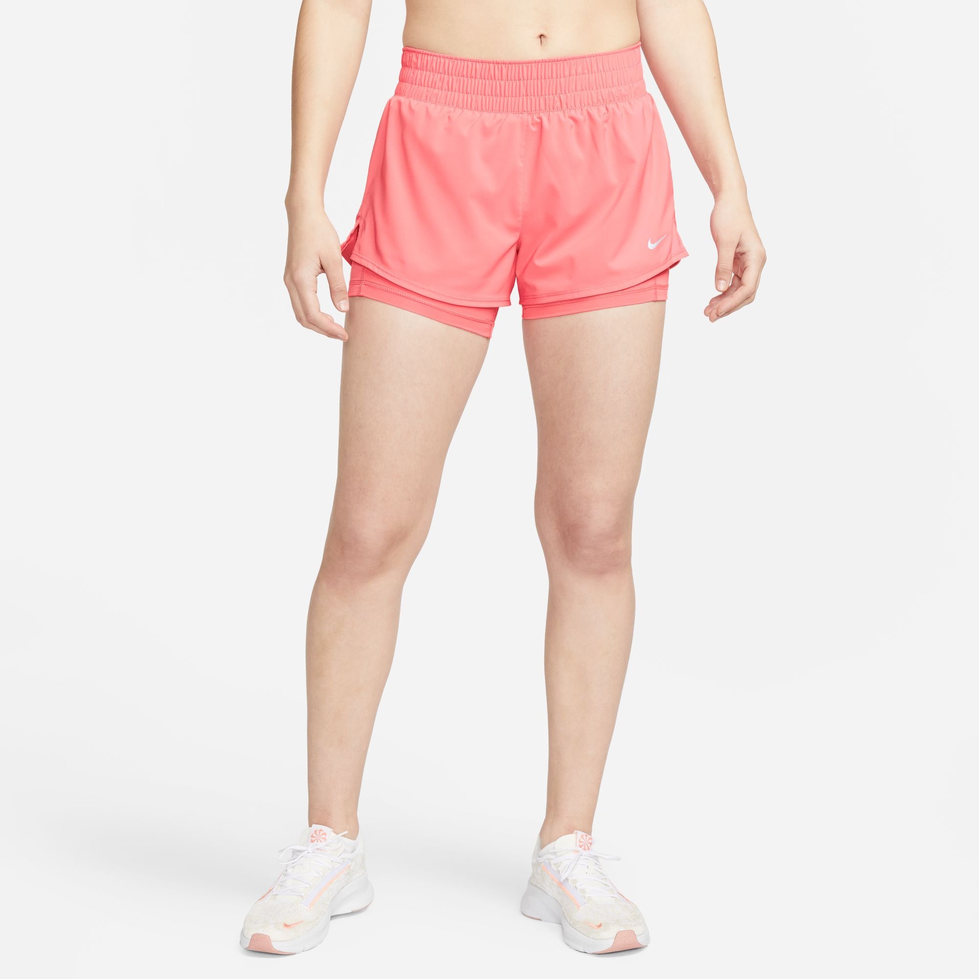 2-in-1-Shorts »DRI-FIT ONE WOMEN'S MID-RISE -IN-1 SHORTS«