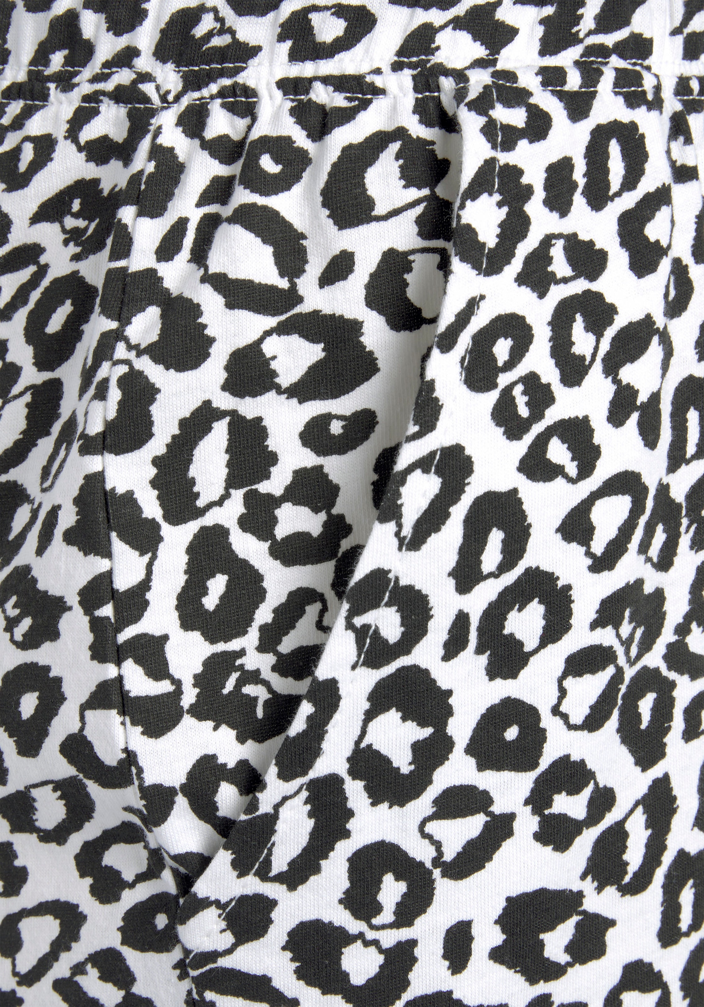 Vivance Dreams Pyjamashorts, mit Schwarz-Weiss-Druck
