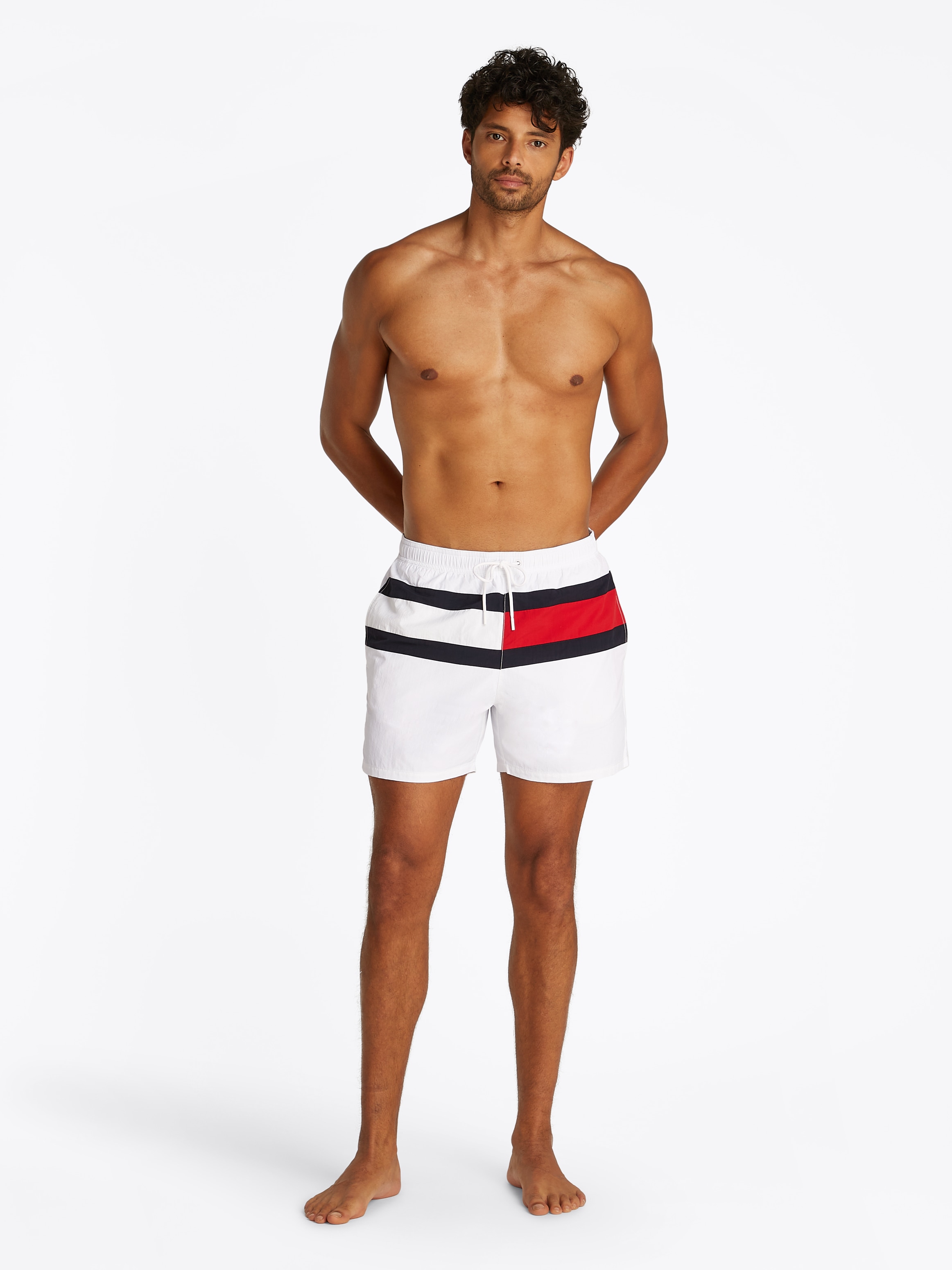 Tommy Hilfiger Swimwear Badeshorts »MEDIUM DRAWSTRING«, mit grossem Logo