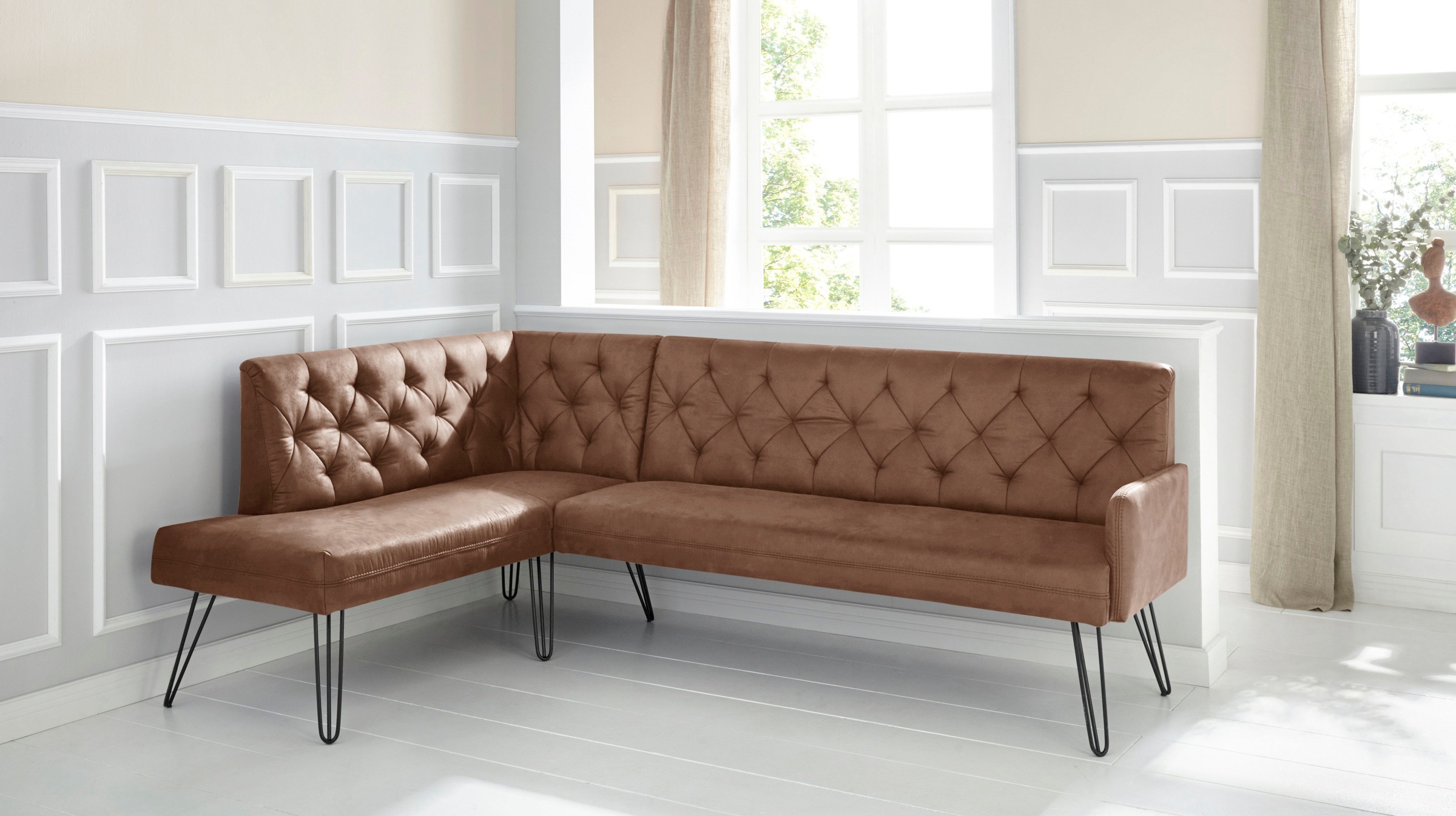 exxpo - sofa fashion Eckbank »Doppio, Chesterfield Optik, komfortabel und bequem, hohe Designfüsse«, Frei im Raum stellbar