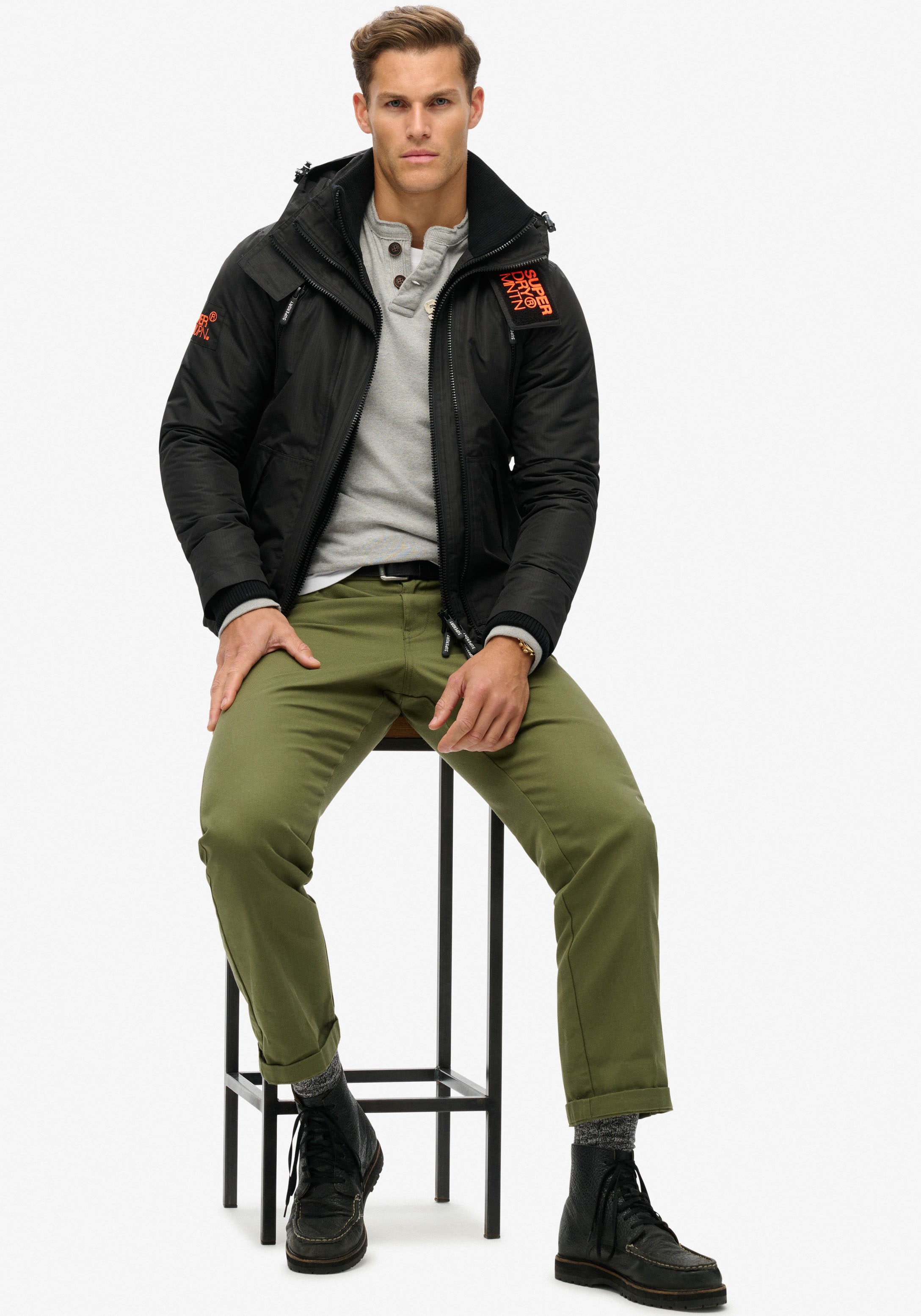 Superdry Outdoorjacke »HOODED MTN WINDBREAKER JACKET«, mit Kapuze