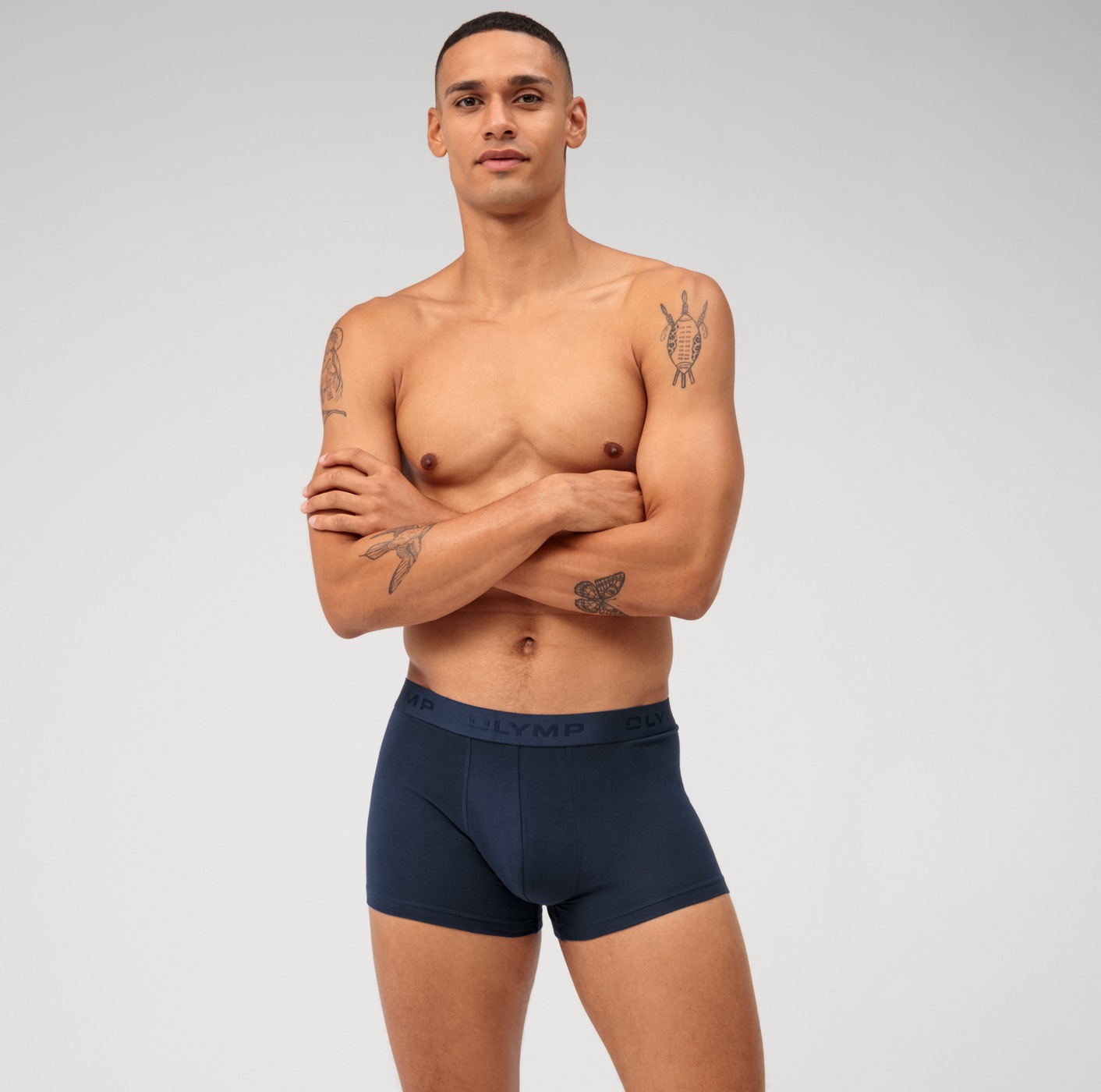 OLYMP Boxershorts, (Packung, 3 St., 3er), mit bedrucktem Markenlogo am Bund