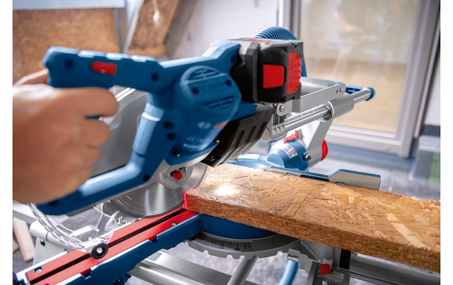 Bosch Professional Akku-Kapp-Gehrungssäge »GCM 18 V-216 D Professional«