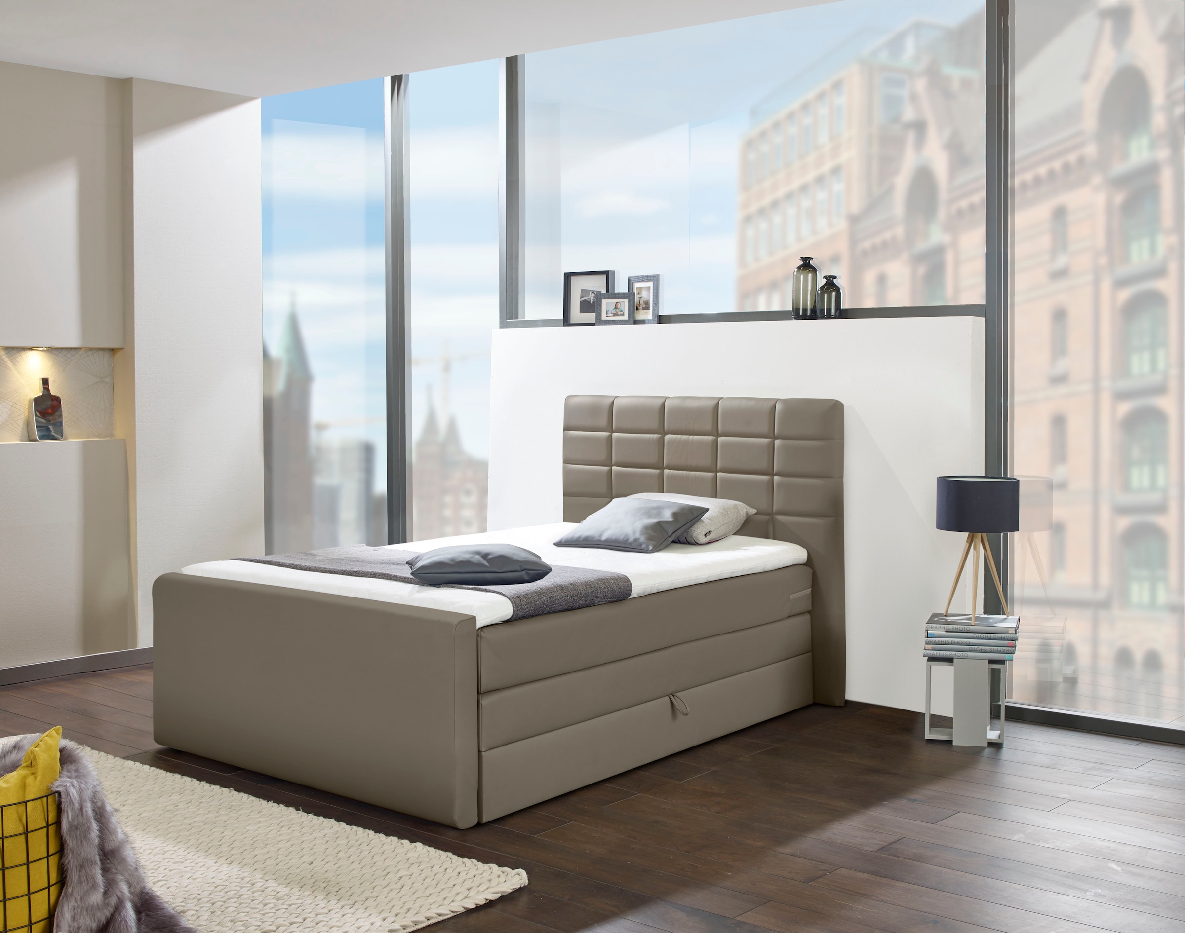 INOSIGN Boxspringbett »Lethbridge«, inkl. Bettkasten und Topper, zwei Matratzenarten in H2