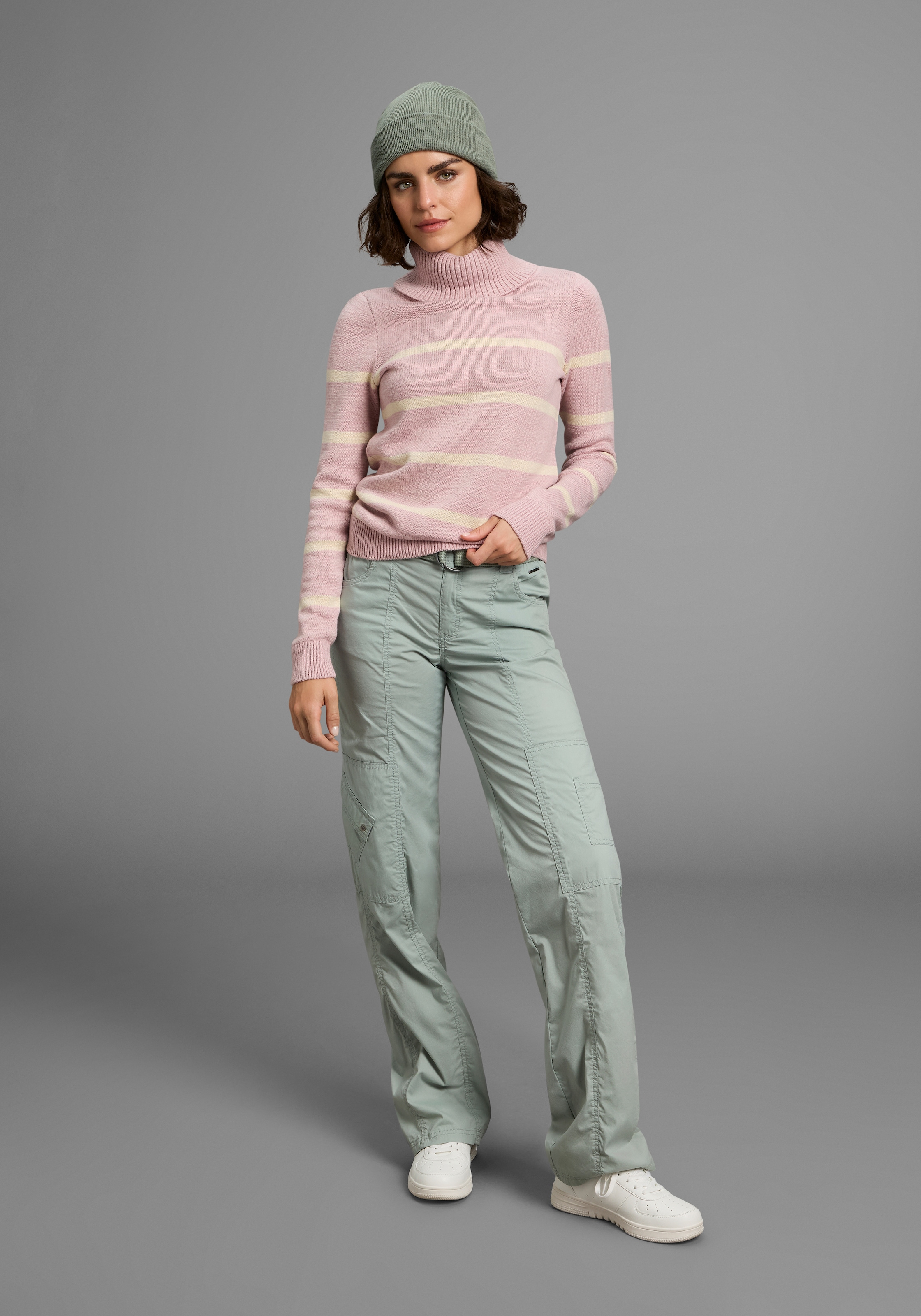 KangaROOS Rollkragenpullover, in lässiger Form mit Kontraststreifen