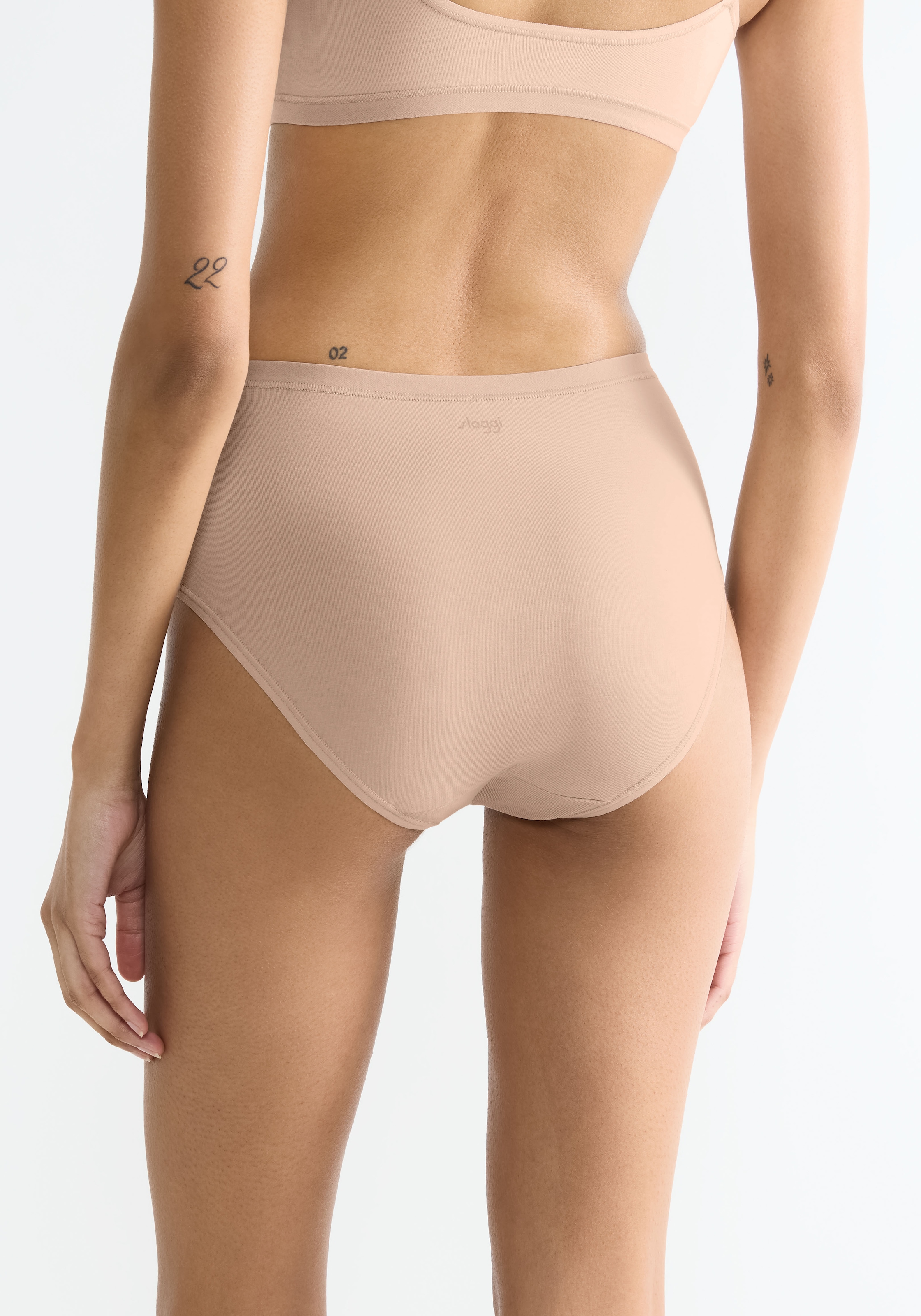 sloggi Midislip »GO Daily Cotton«, (3er Pack), Glanz-Effekt Details, weich, Baumwollmix, bequem, elastisch