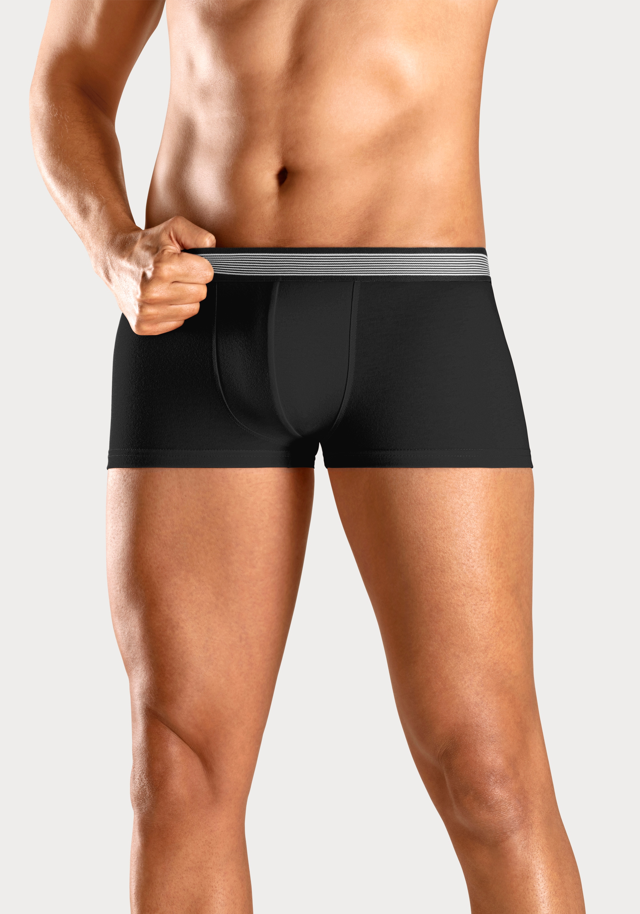 H.I.S Hipster, (Packung, 4 St.), knapp sitzende Boxershorts aus Baumwollmischung