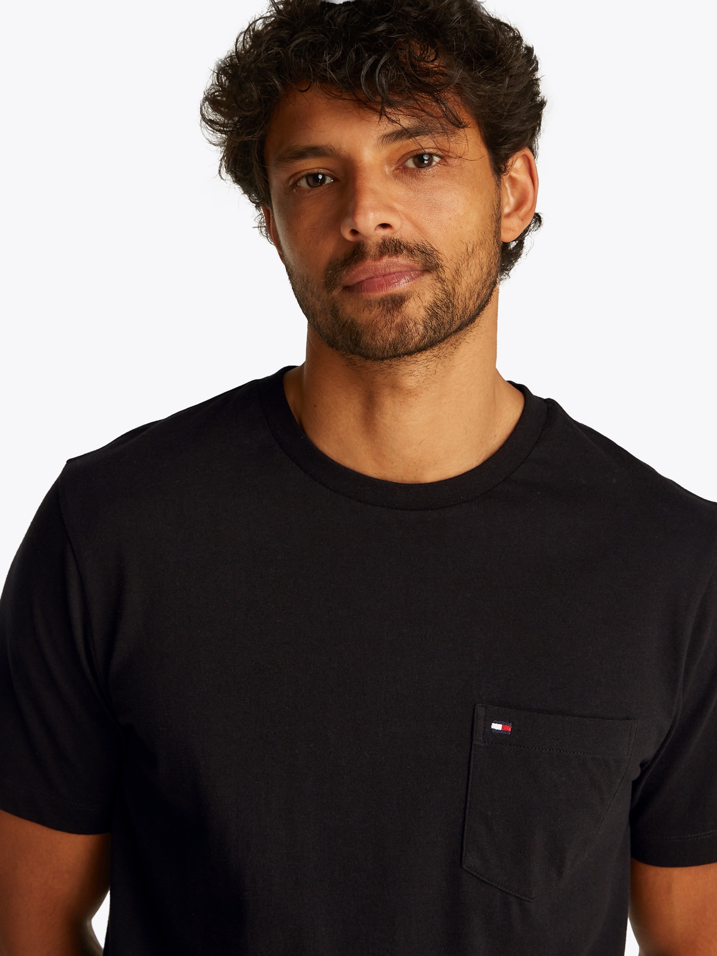 Tommy Hilfiger T-Shirt »ESSENTIAL SOLID POCKET TEE«