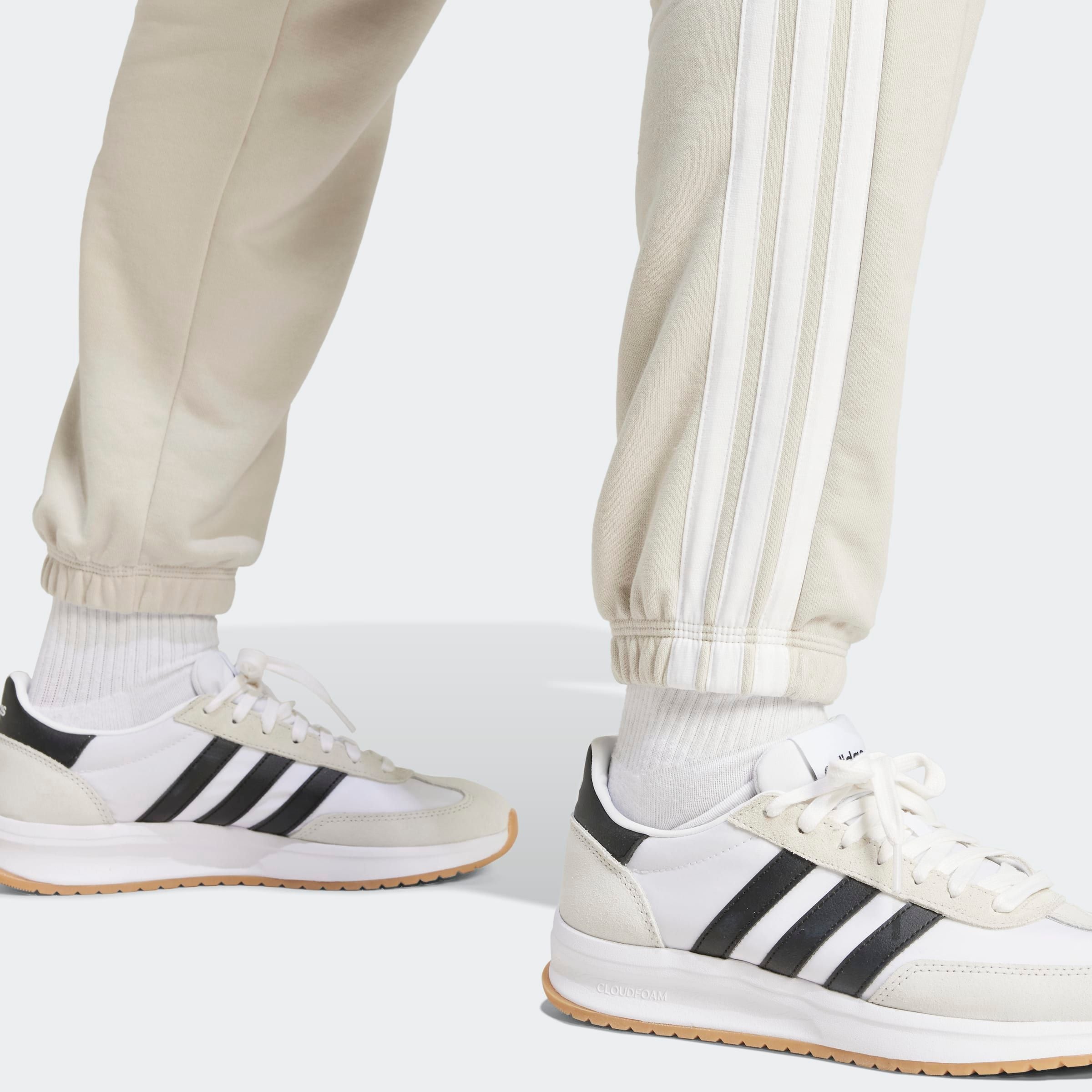 adidas Sportswear Sporthose »W 3S FT CF PT«, (1 tlg.), Reguläre Passform, mittelhoher Bund, weiches French Terry Material
