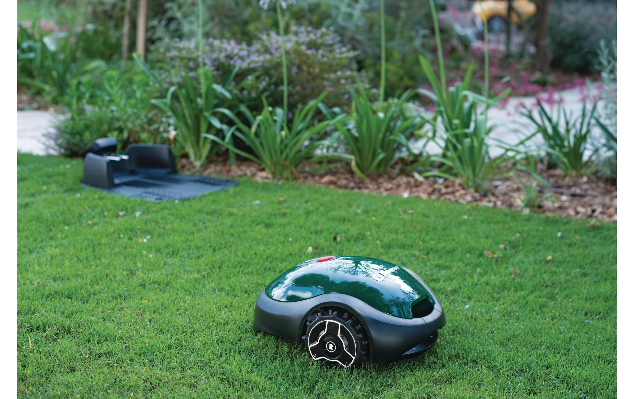 Robomow Rasenmähroboter