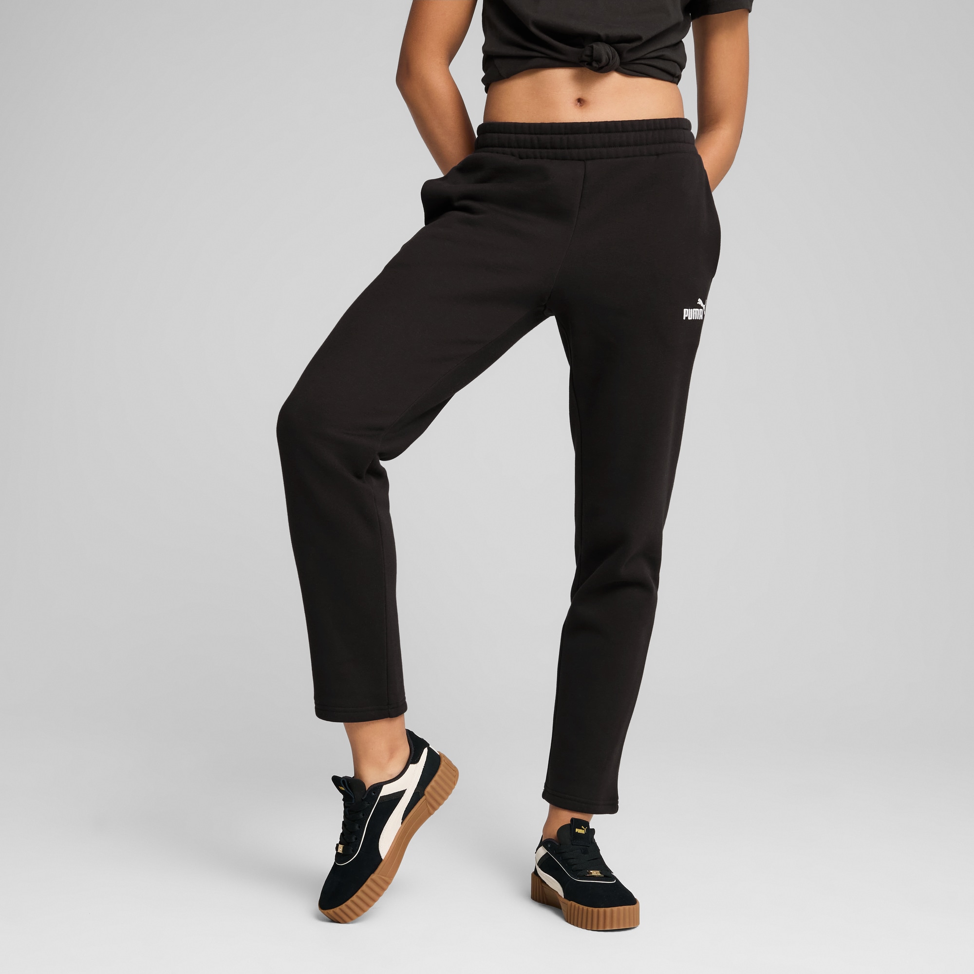 PUMA Trainingshose »ESS SMALL NO. 1 LOGO SWEATPANTS FL OP« mit Eingrifftaschen, pflegeleicht, Regular Fit, mit Rippenbund