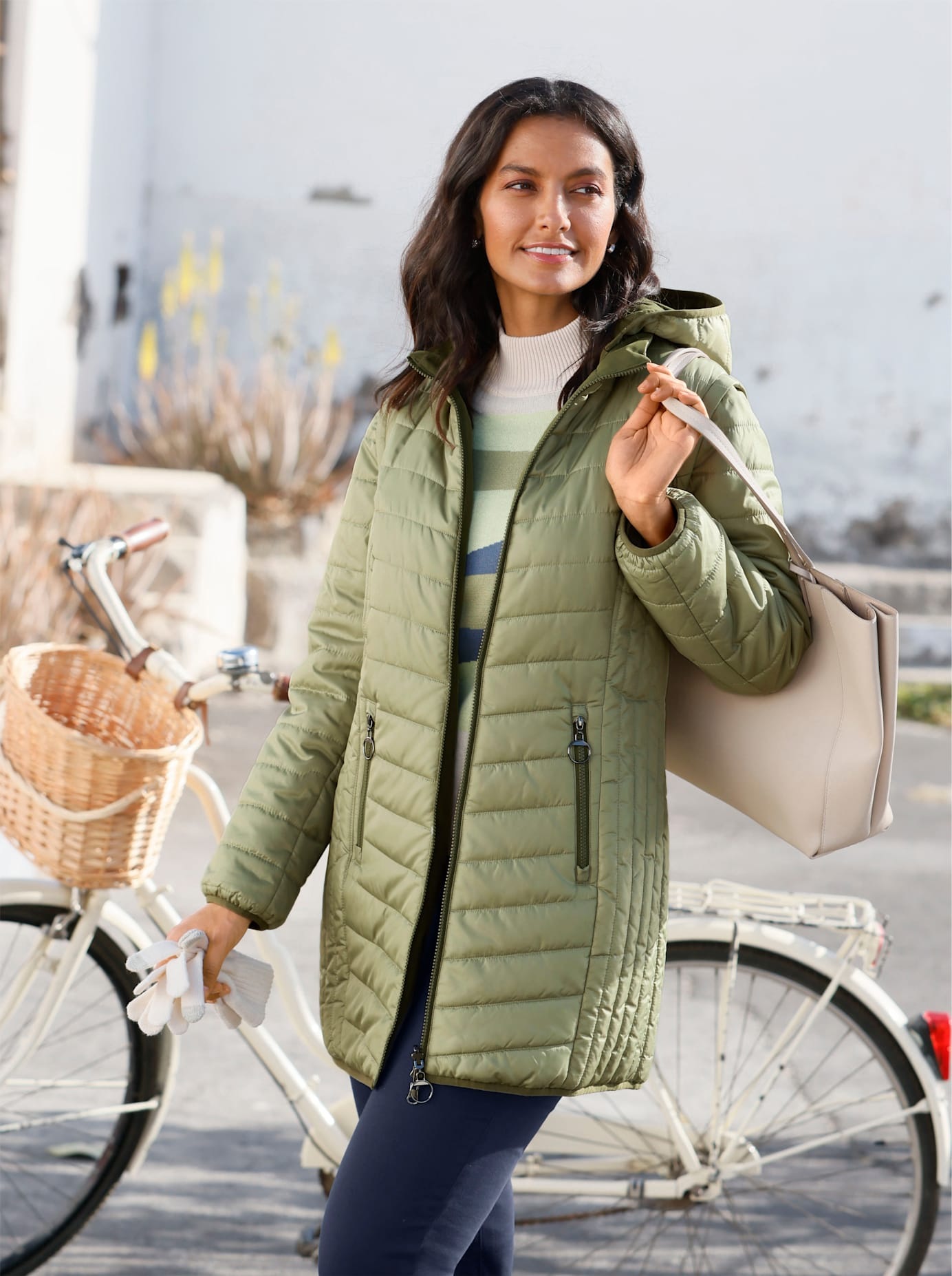 Casual Looks Wendejacke mit Kapuze