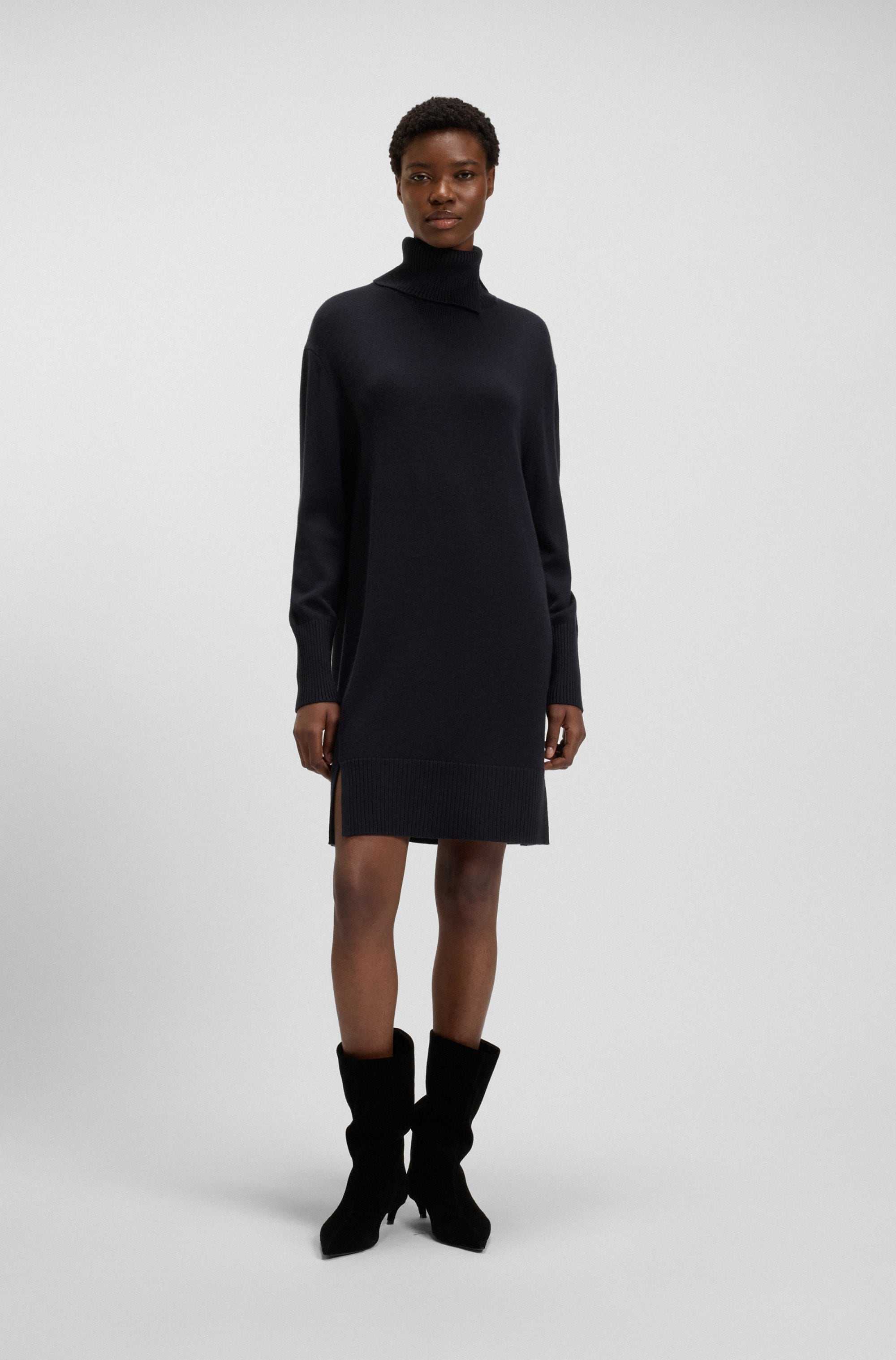 BOSS ORANGE Strickkleid »Feringatessa Premium Damenmode« Relaxed Fit, mit Schlitzdetails, Turtle Neck