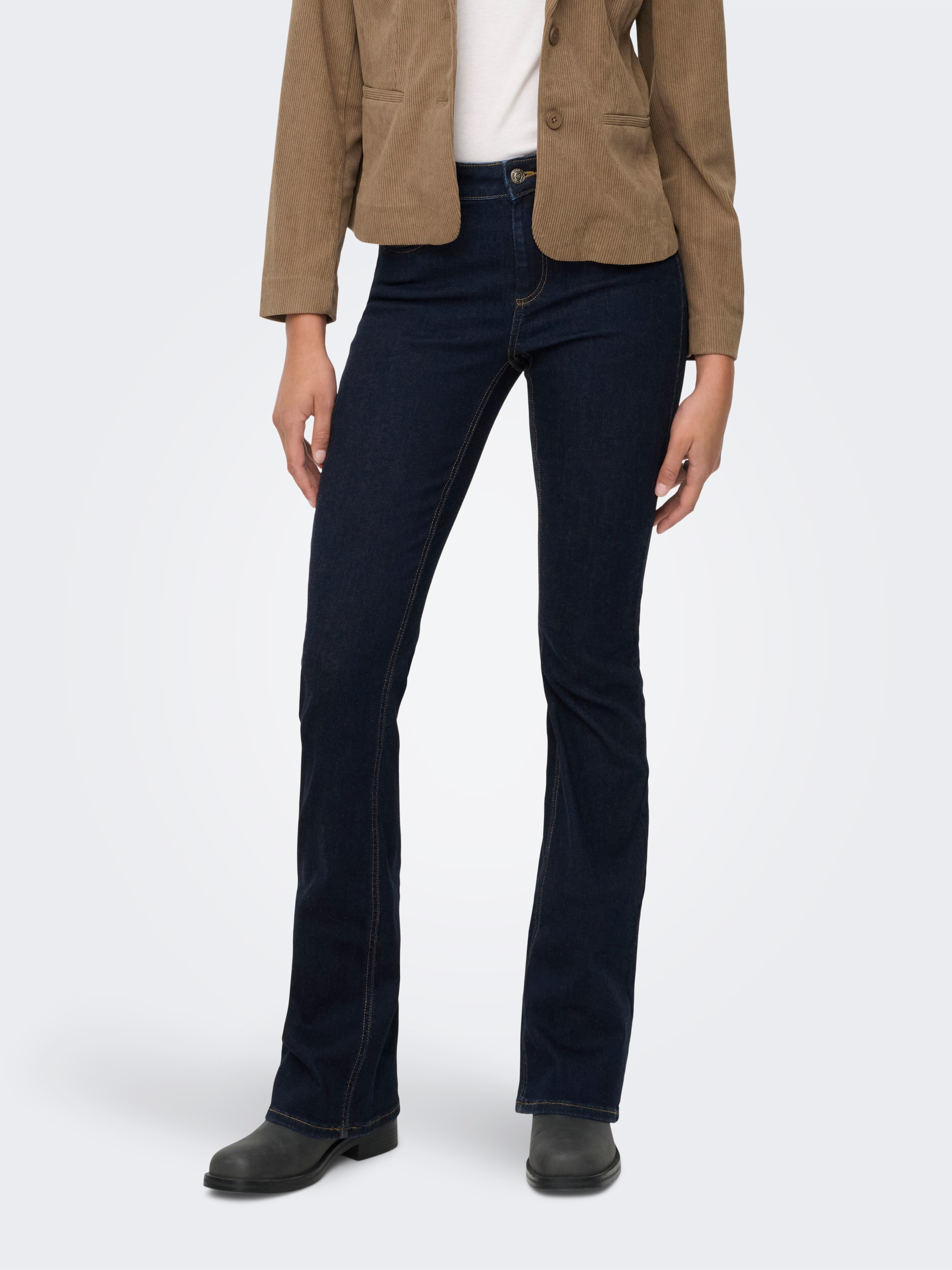 ONLY Bootcut-Jeans »ONLBLUSH MID WAIST FLARED DNM BOX«