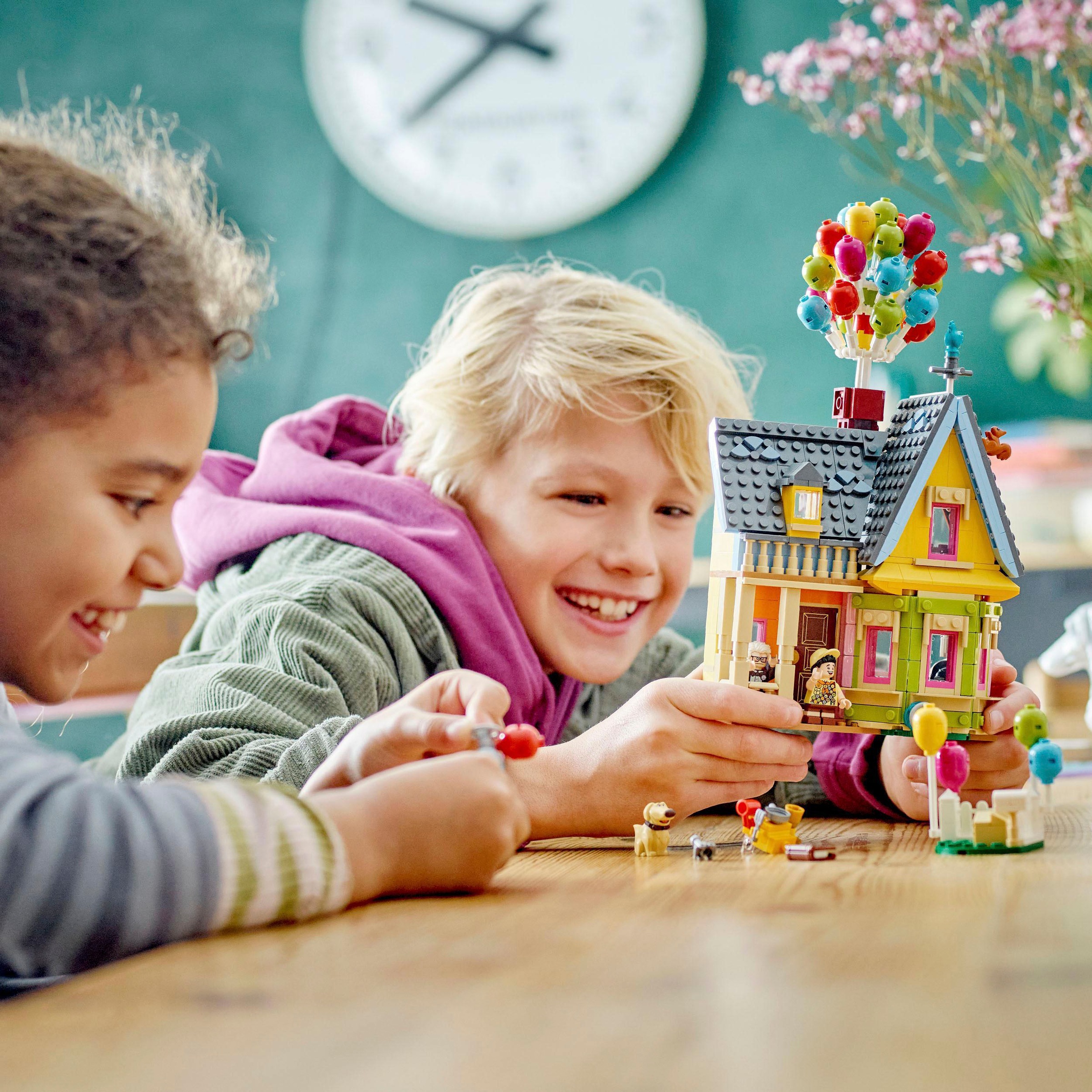 LEGO® Konstruktionsspielsteine »Carls Haus aus „Oben“ (43217), LEGO® Disney and Pixar«, (598 St.), Made in Europe